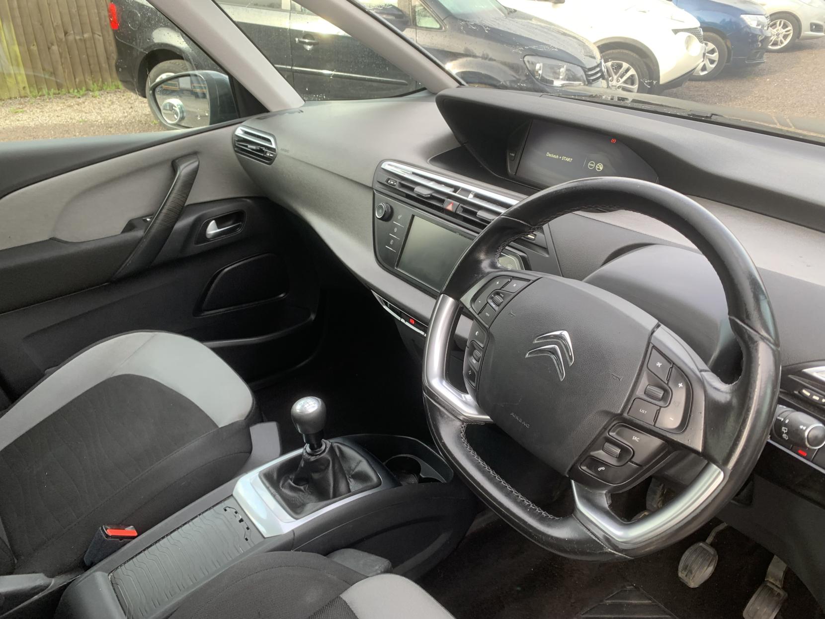 Citroen Grand C4 Picasso 1.6 BlueHDi Exclusive MPV 5dr Diesel Manual Euro 6 (s/s) (120 ps)