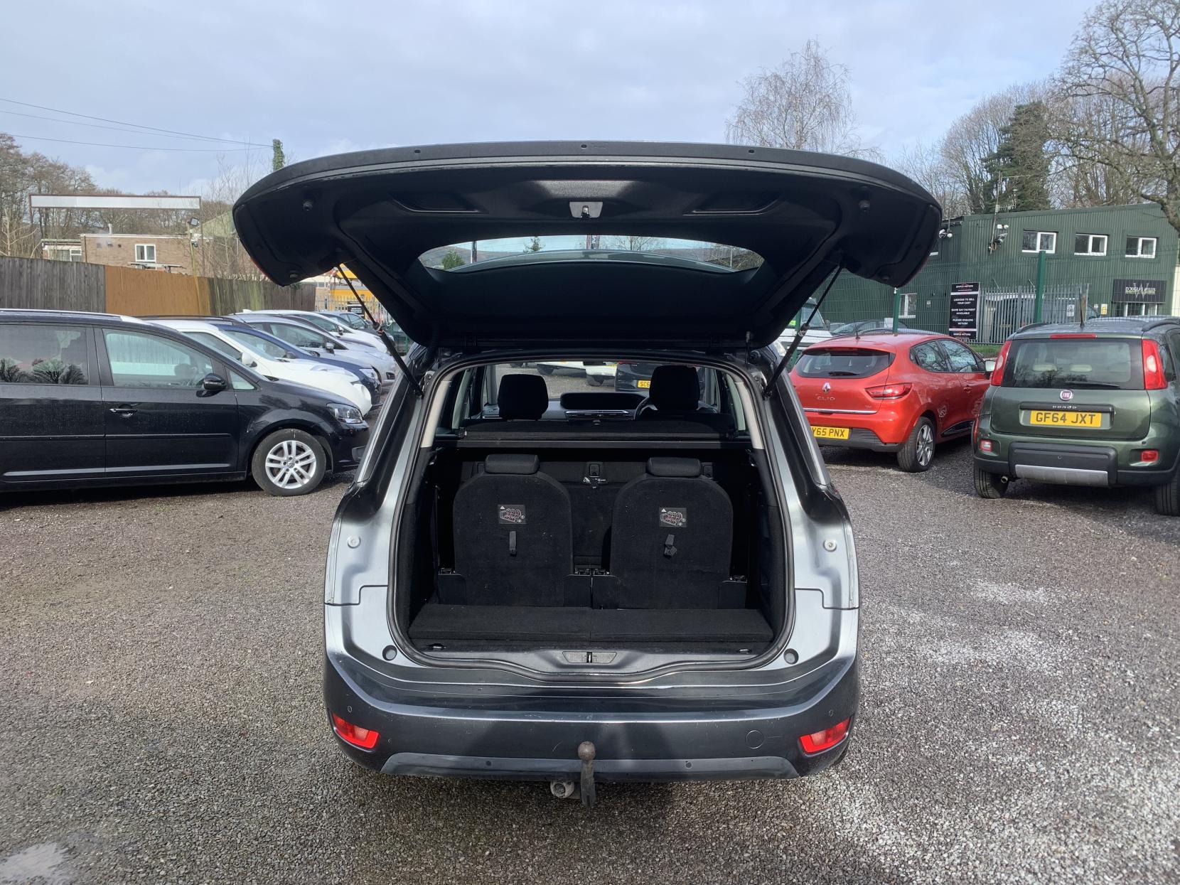 Citroen Grand C4 Picasso 1.6 BlueHDi Exclusive MPV 5dr Diesel Manual Euro 6 (s/s) (120 ps)