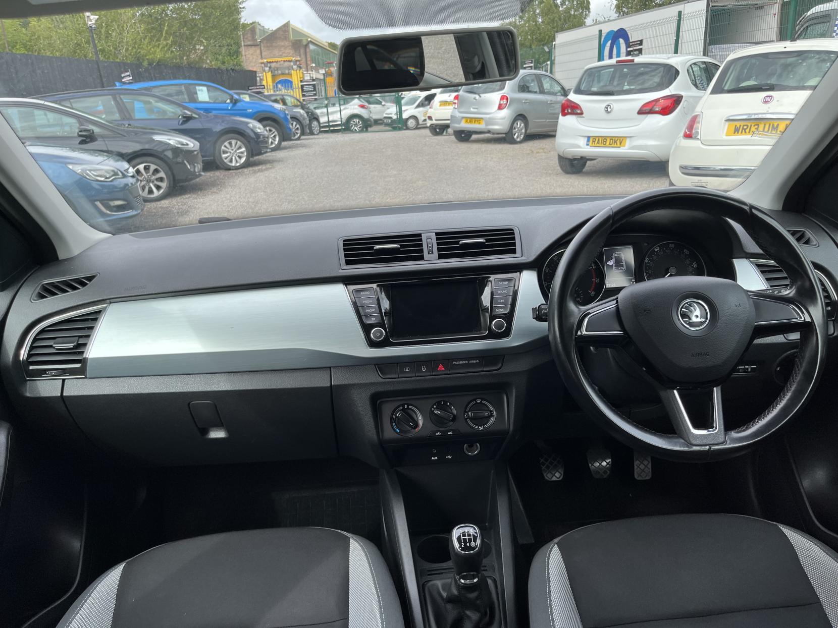 2015 00 SKODA FABIA