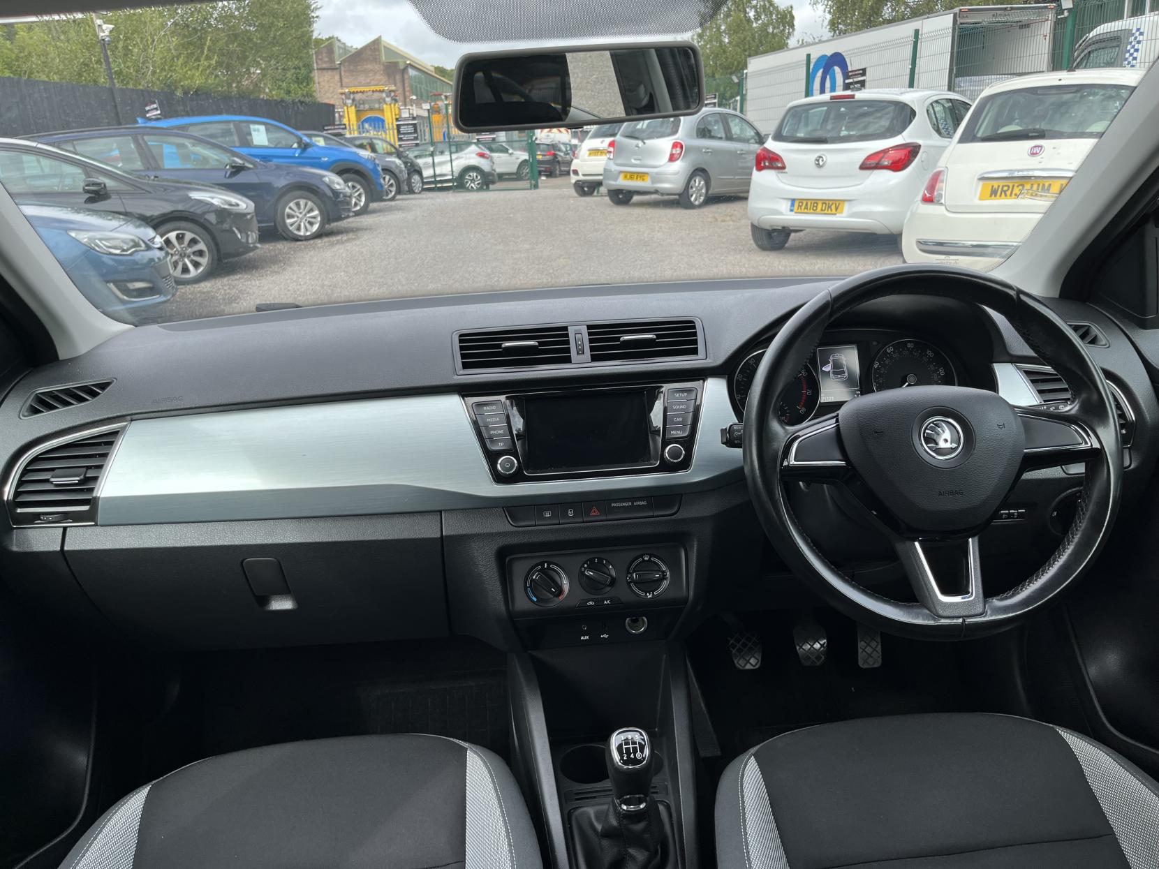 2015 00 SKODA FABIA