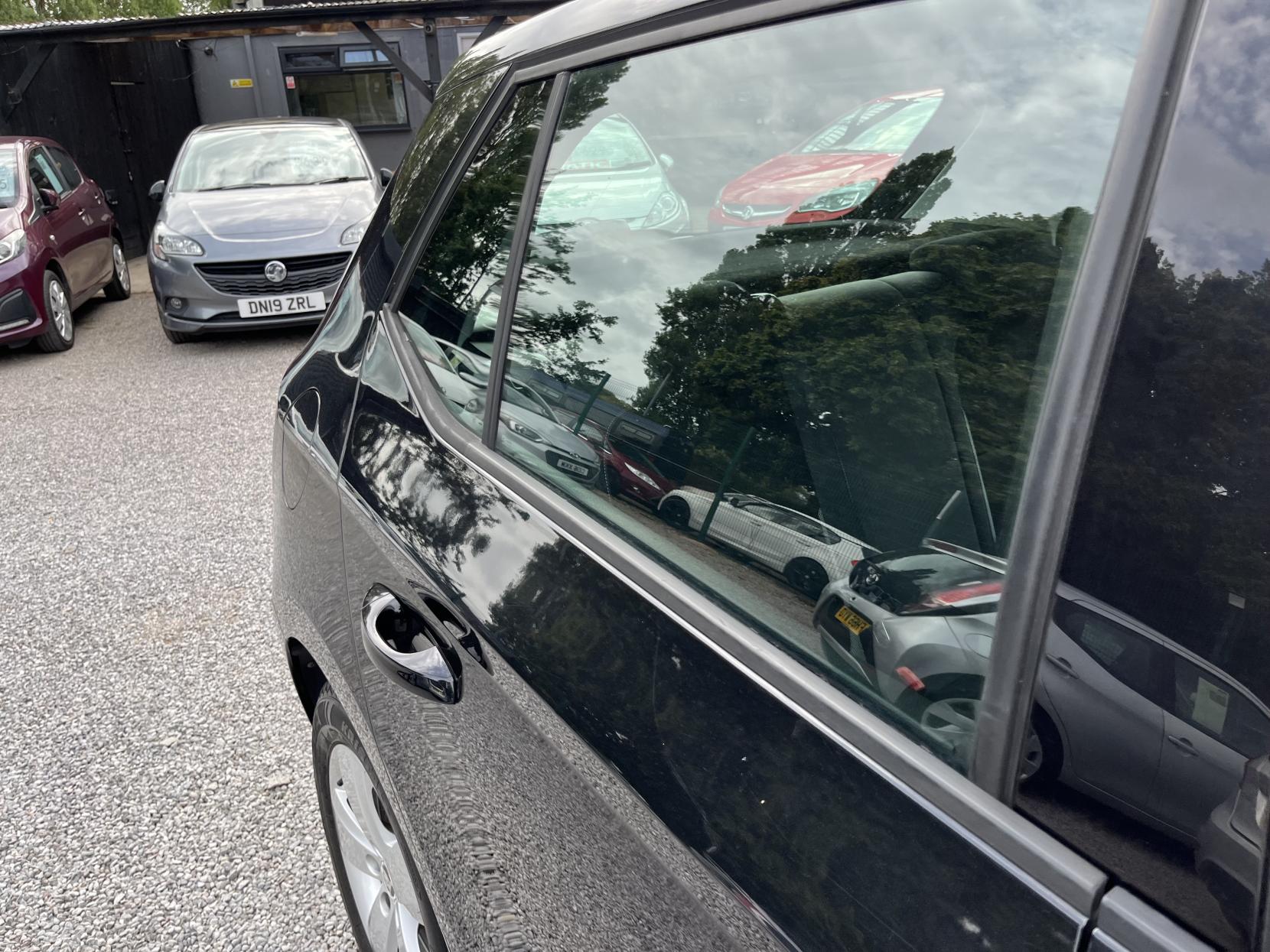 2015 00 SKODA FABIA