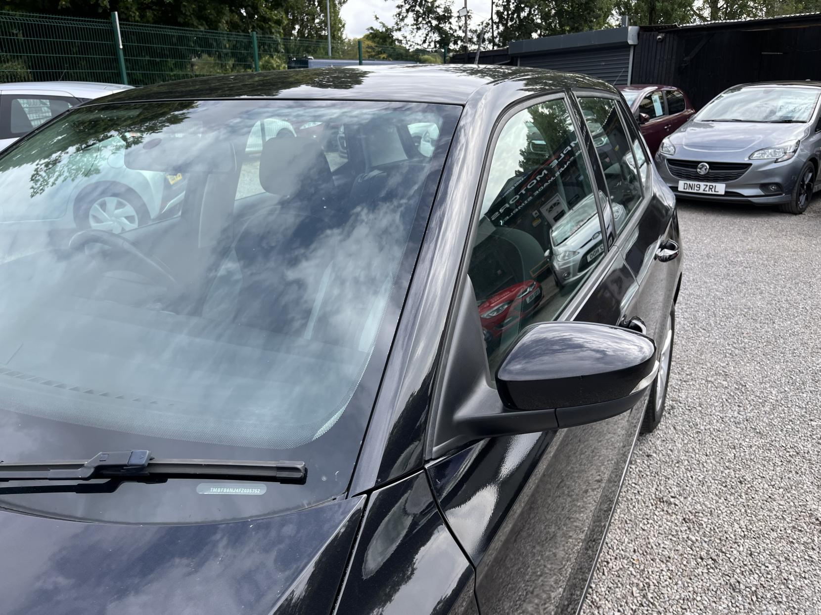 2015 00 SKODA FABIA