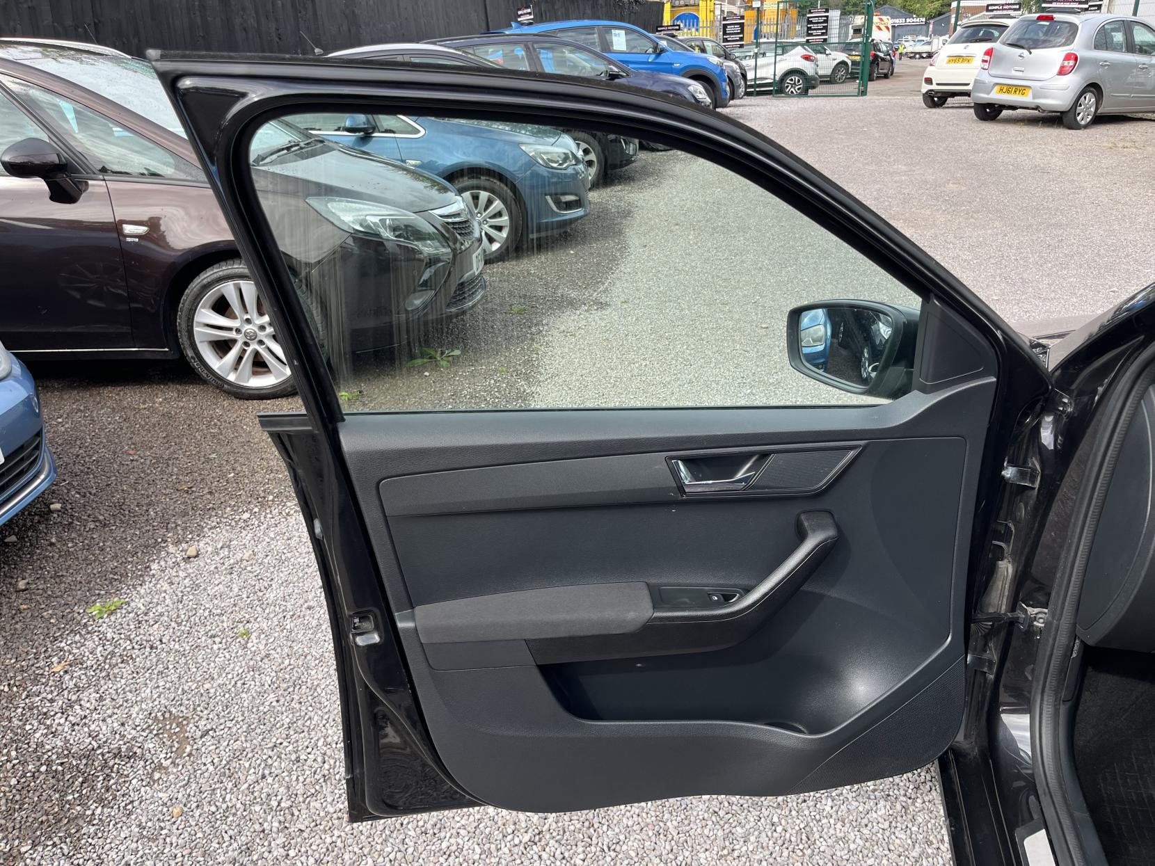 2015 00 SKODA FABIA