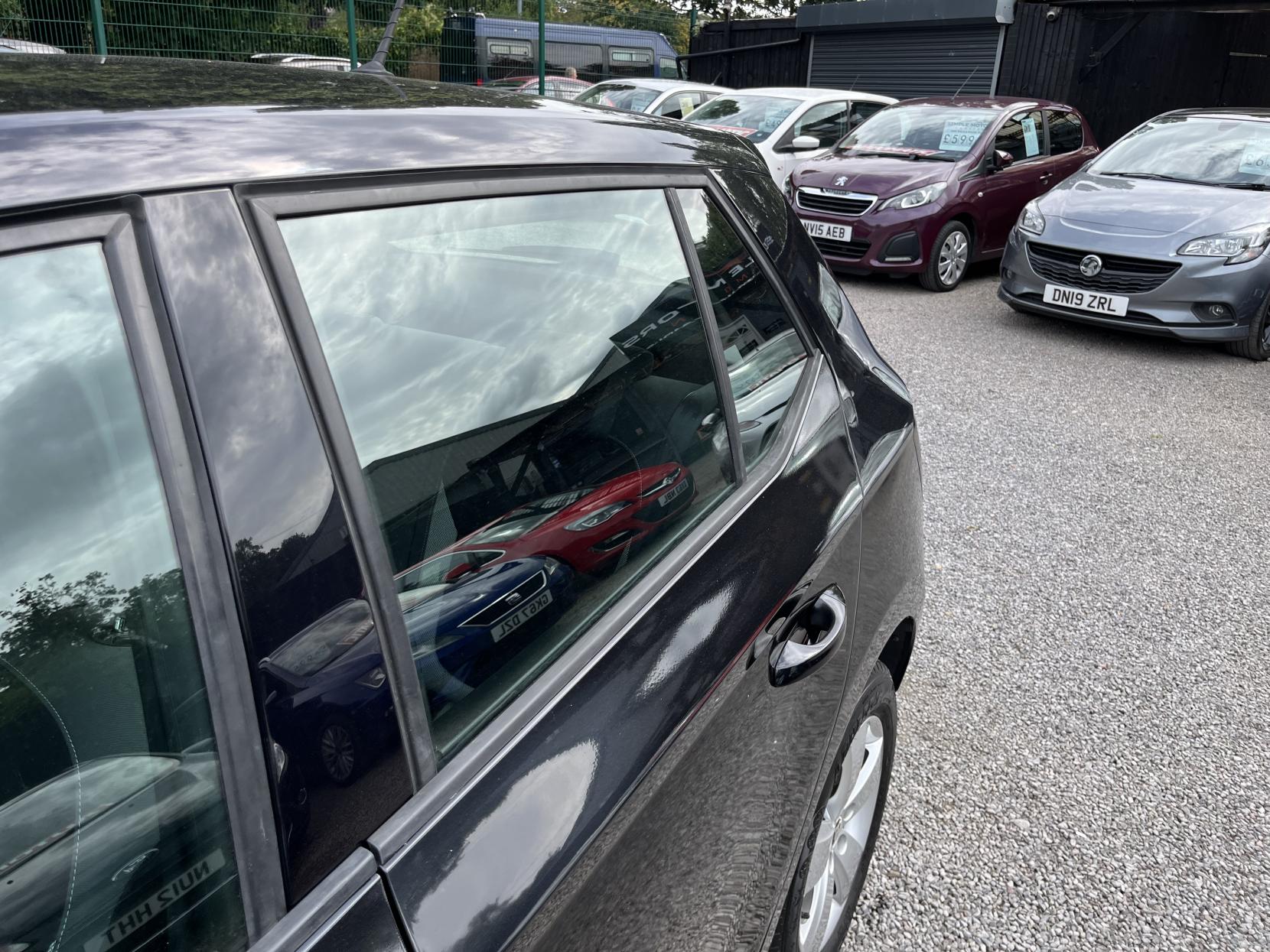 2015 00 SKODA FABIA