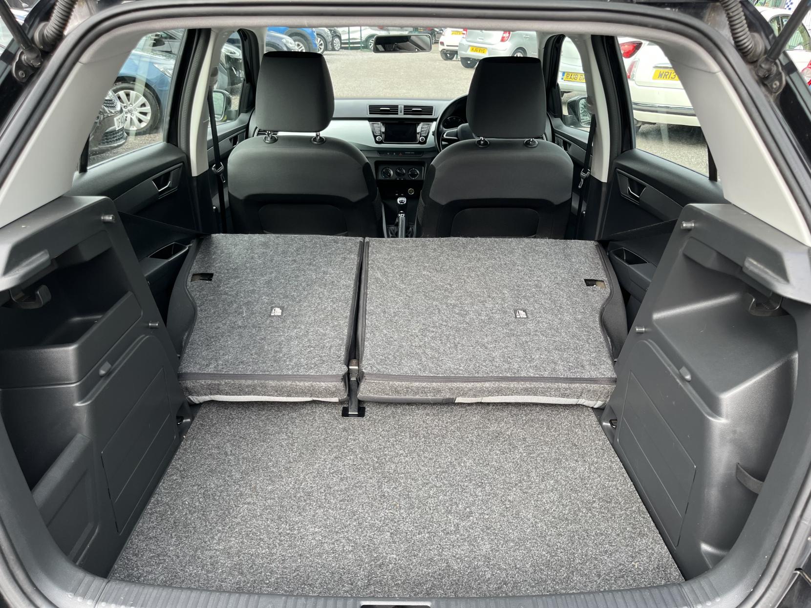 2015 00 SKODA FABIA