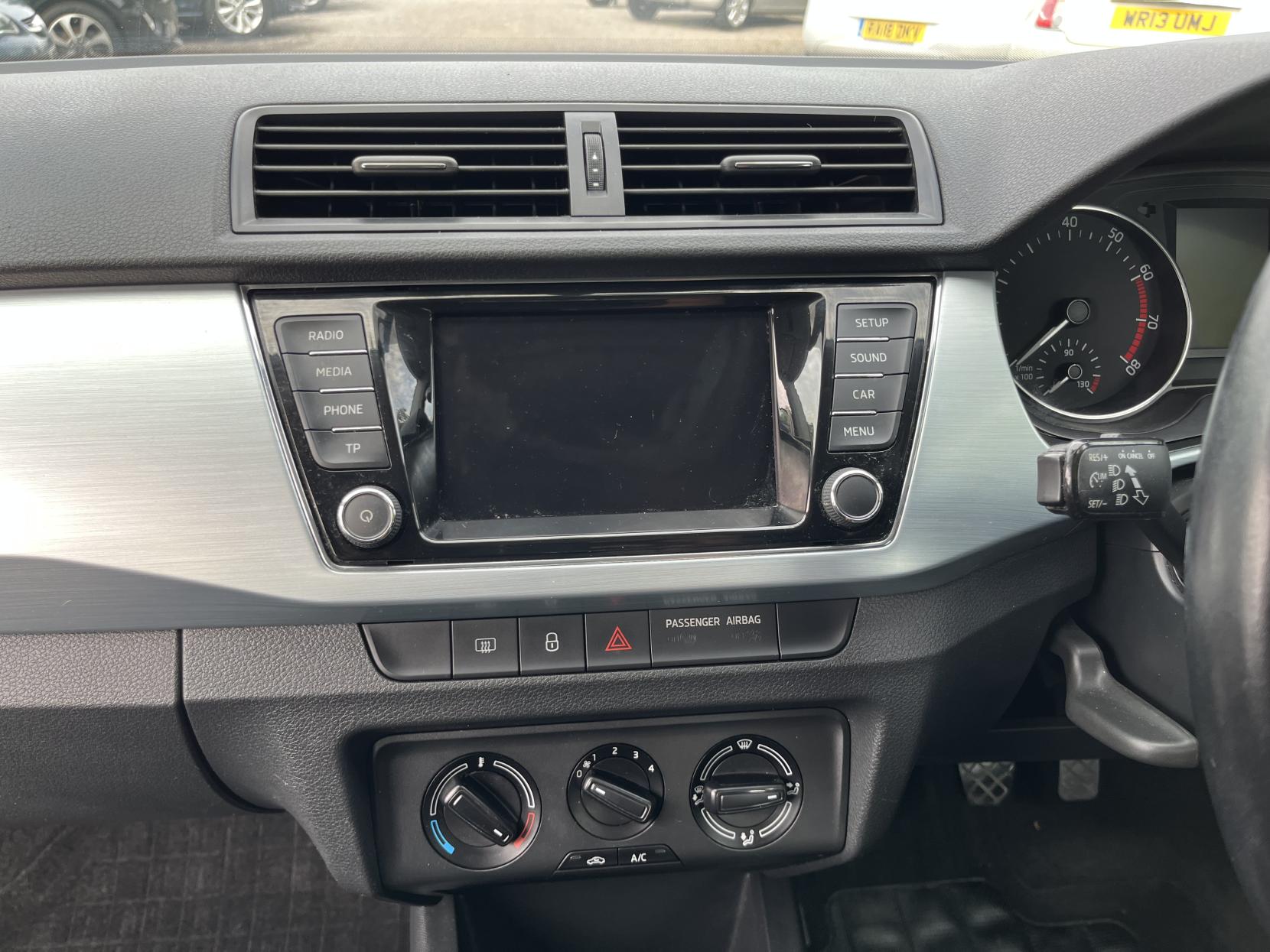 2015 00 SKODA FABIA