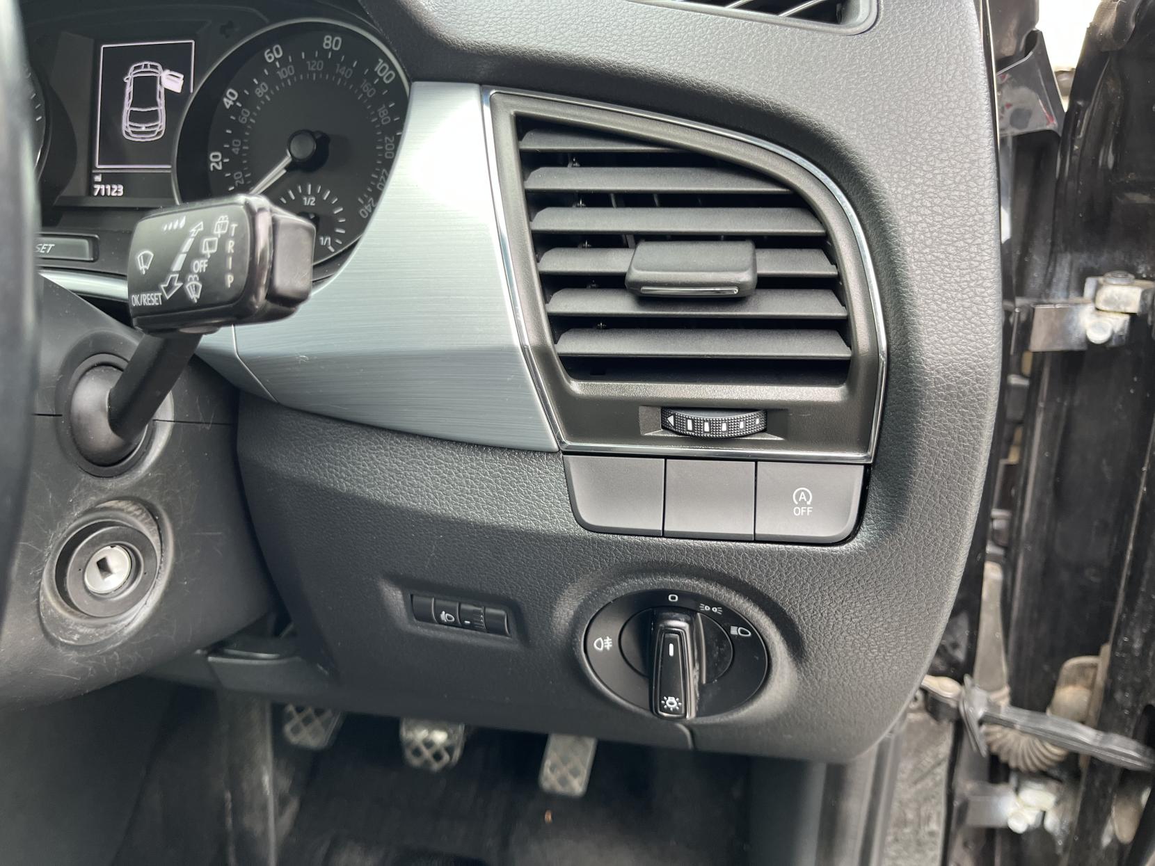 2015 00 SKODA FABIA