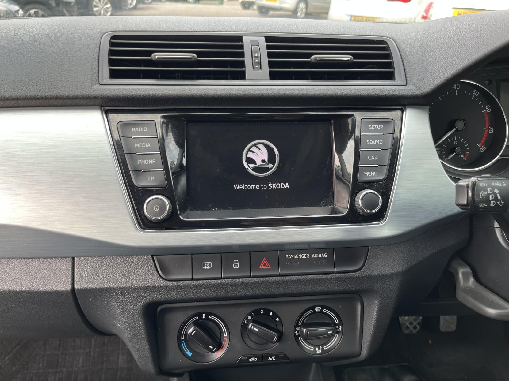 2015 00 SKODA FABIA