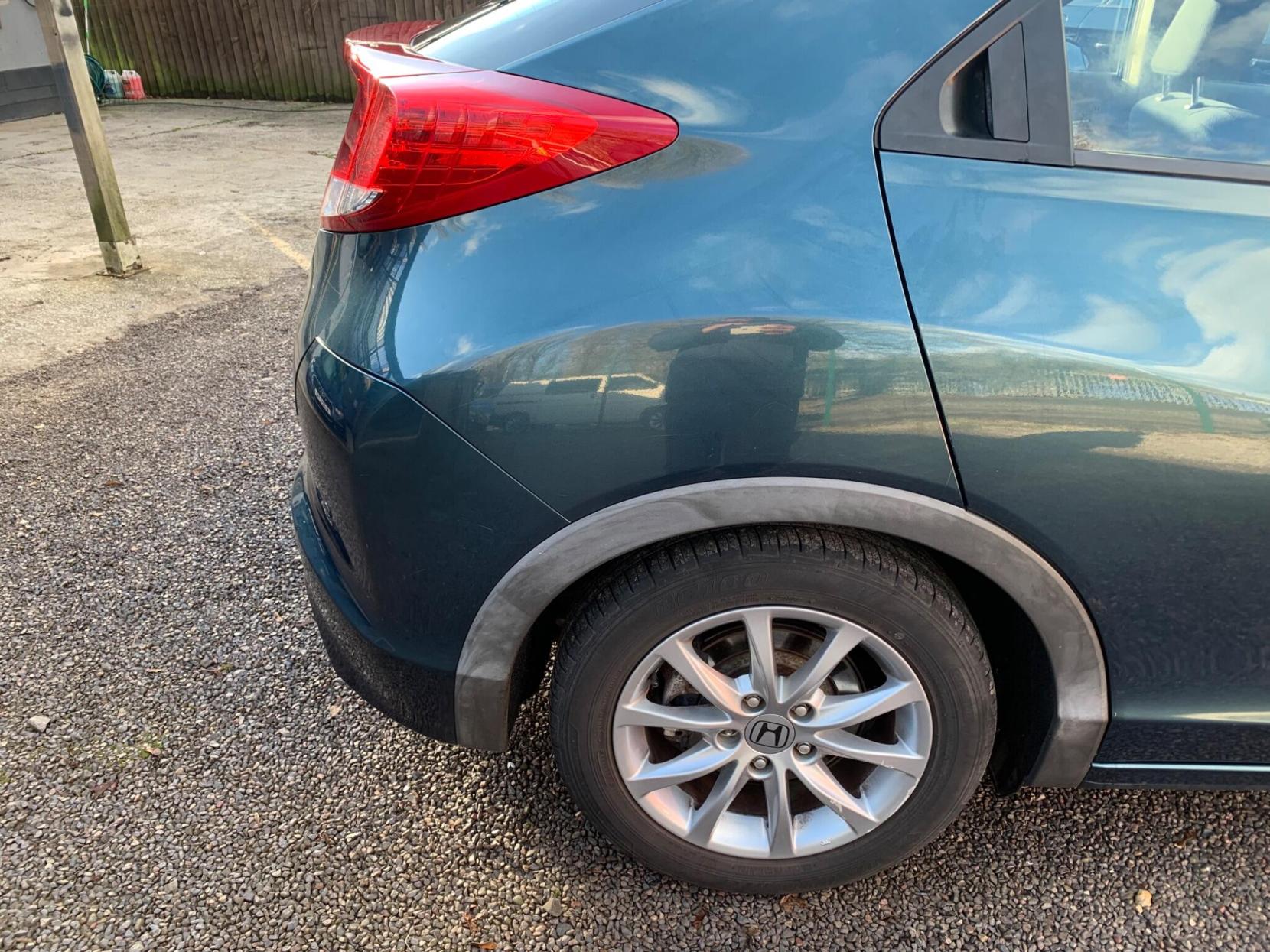 Honda Civic 1.8 i-VTEC SE Auto Euro 5 5dr