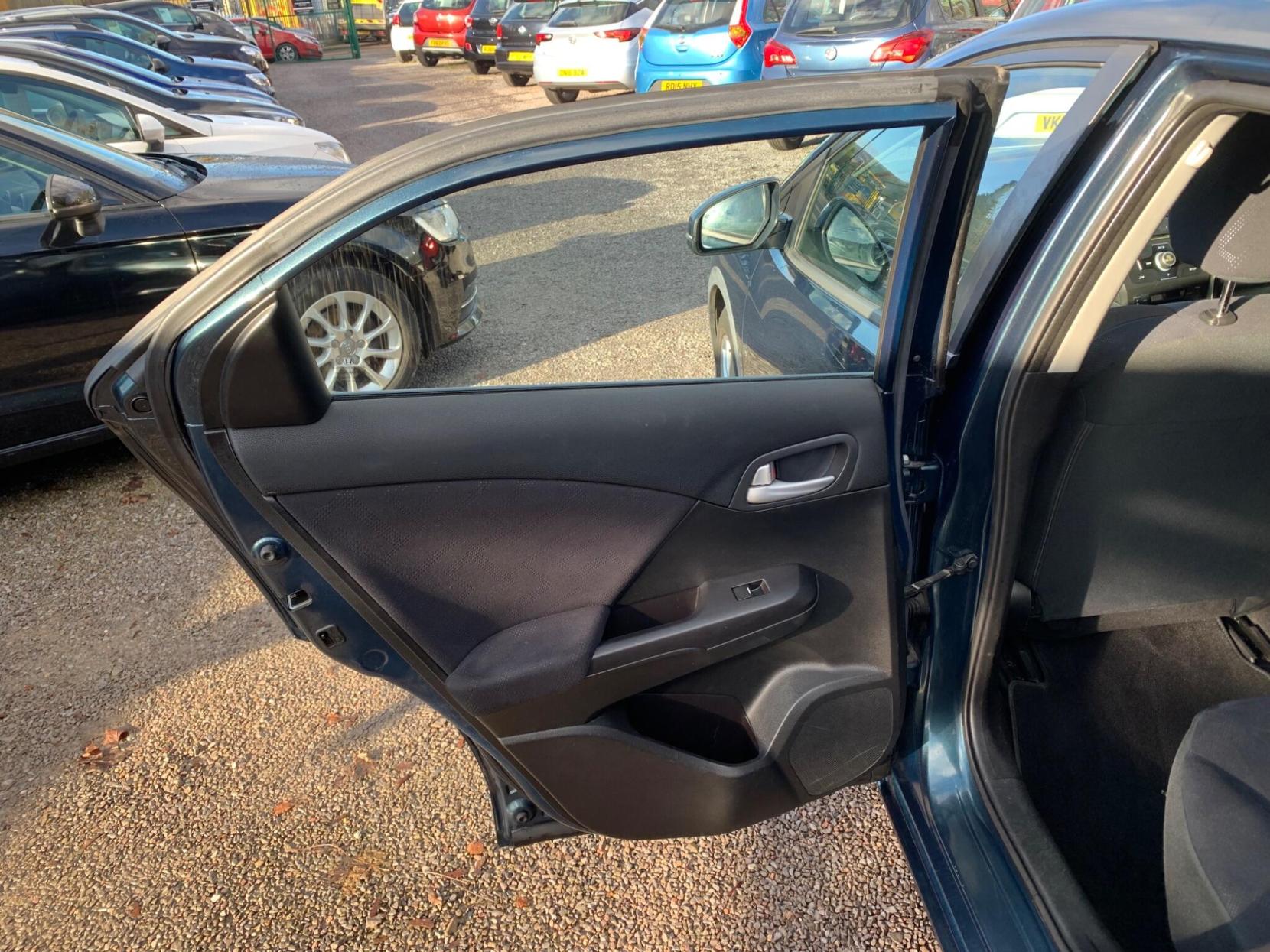 Honda Civic 1.8 i-VTEC SE Auto Euro 5 5dr