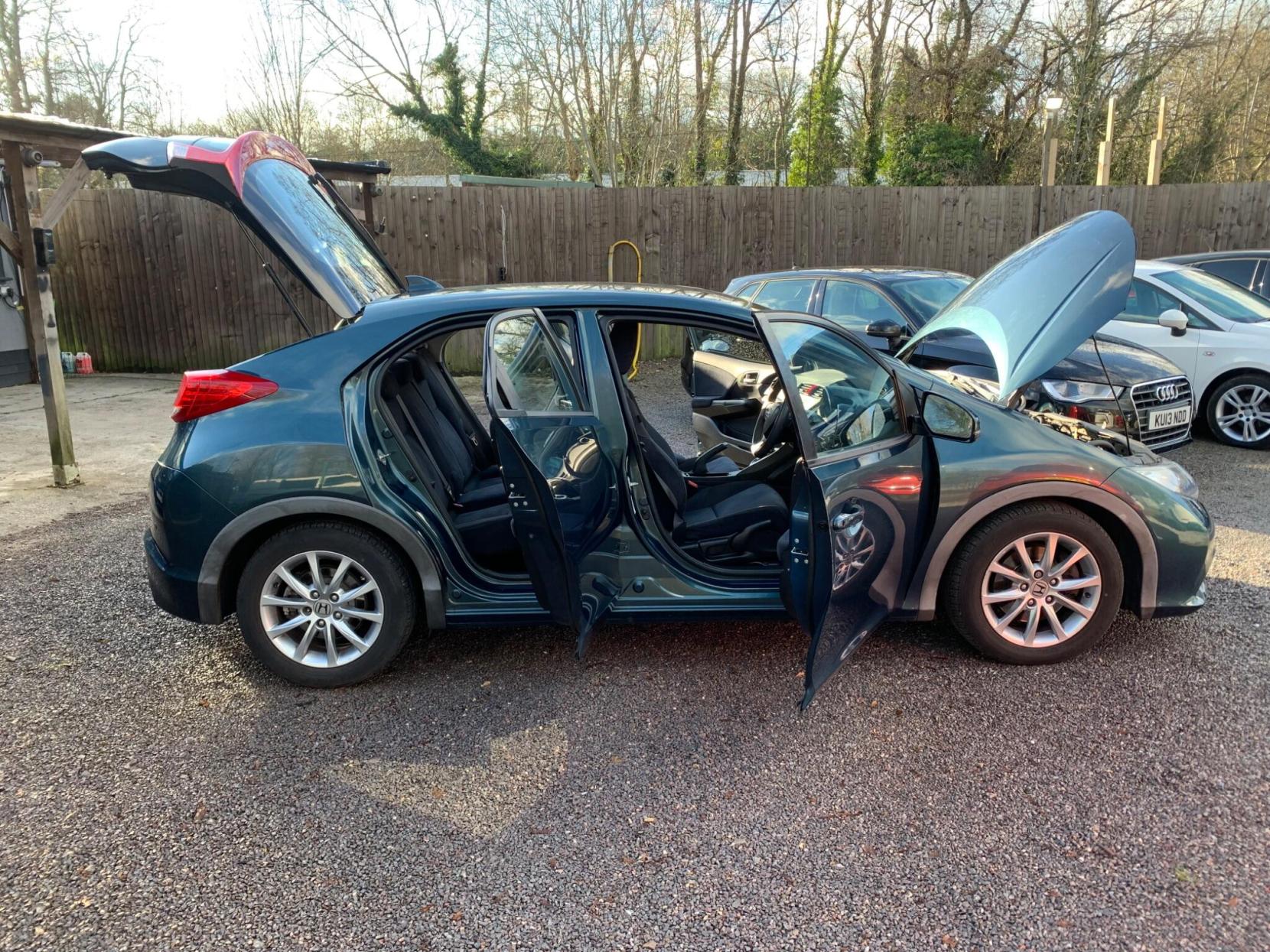 Honda Civic 1.8 i-VTEC SE Auto Euro 5 5dr