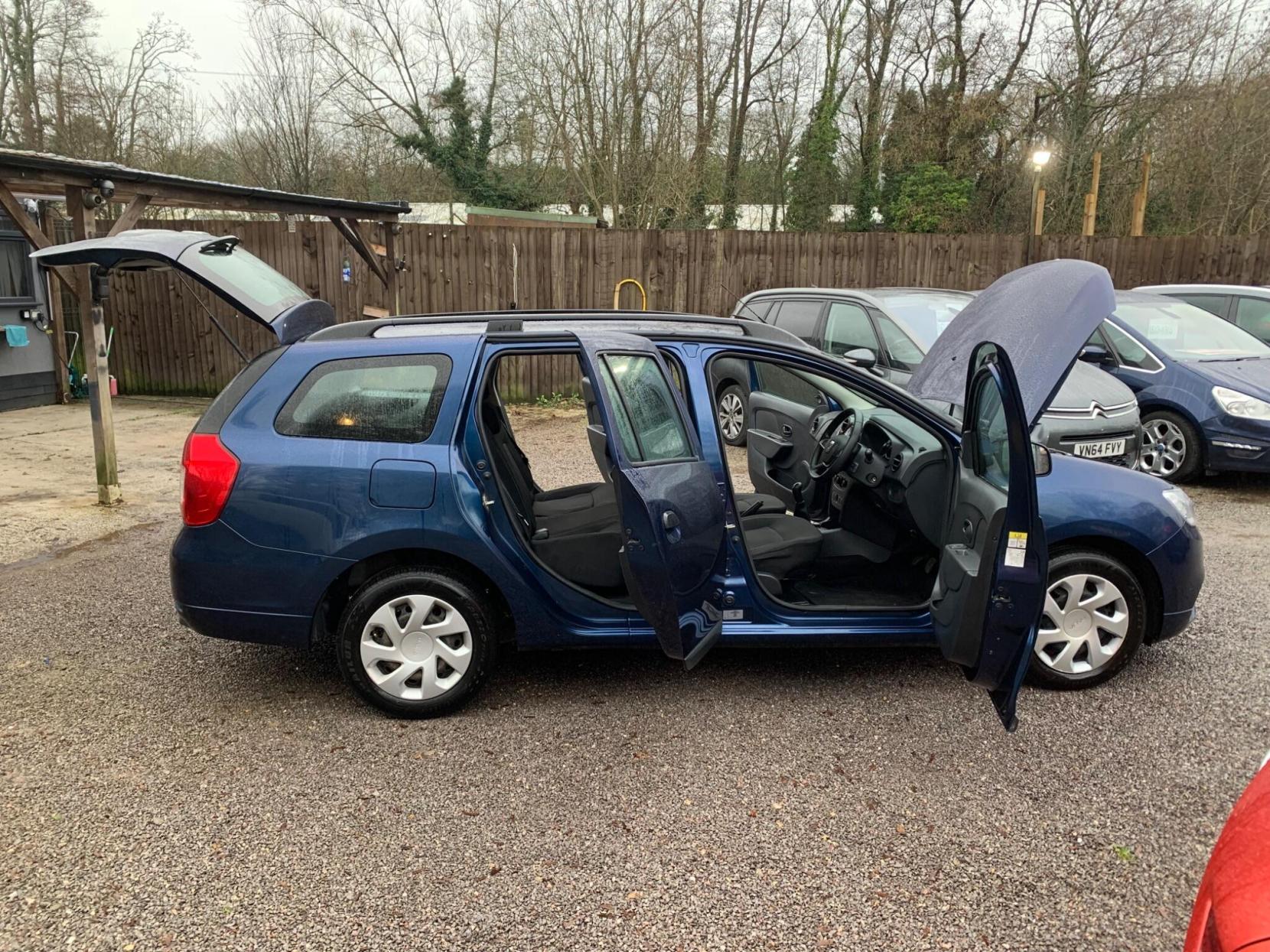 Dacia Logan MCV 1.0 SCe Essential Euro 6 5dr