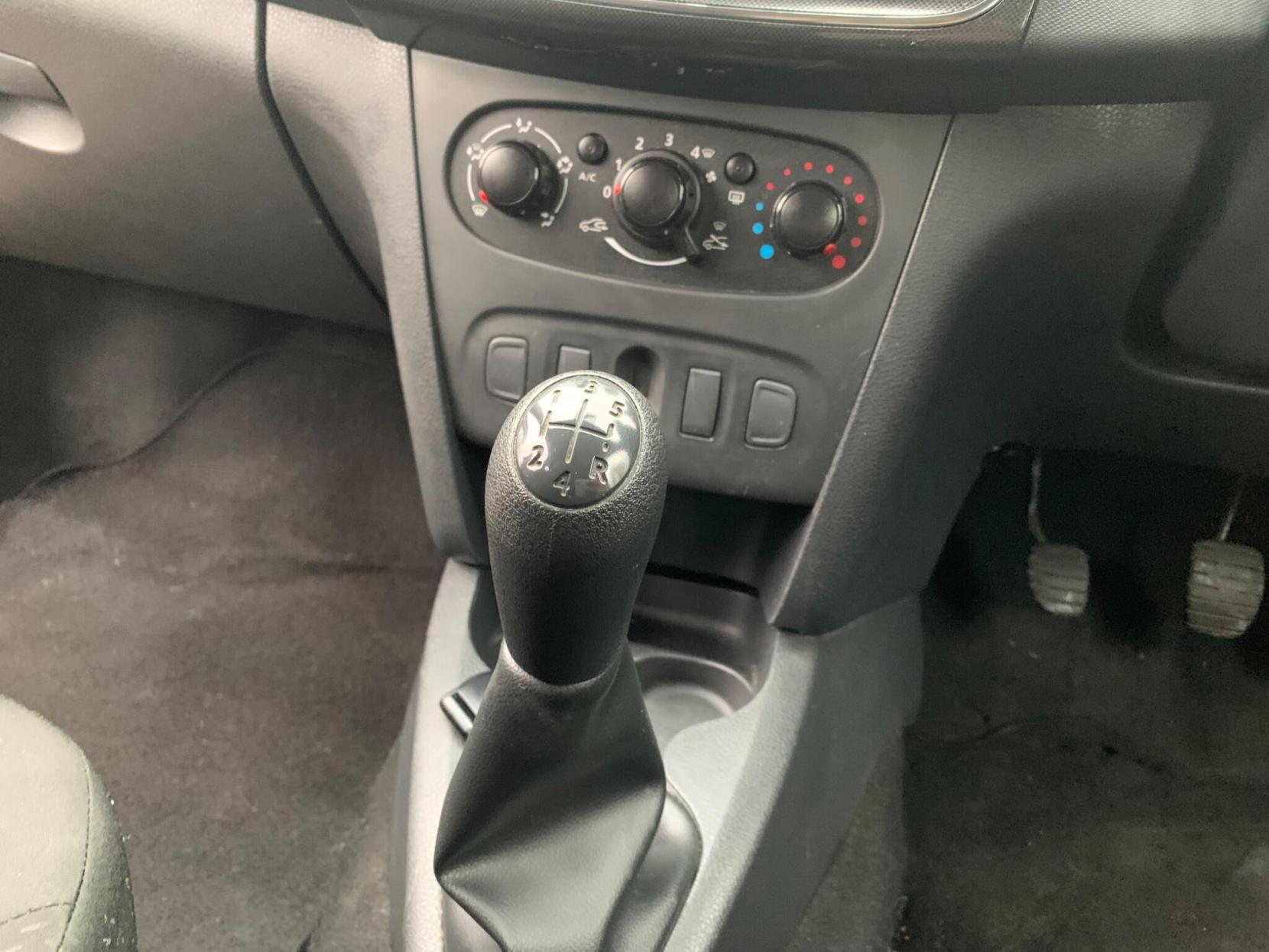 Dacia Logan MCV 1.0 SCe Essential Euro 6 5dr