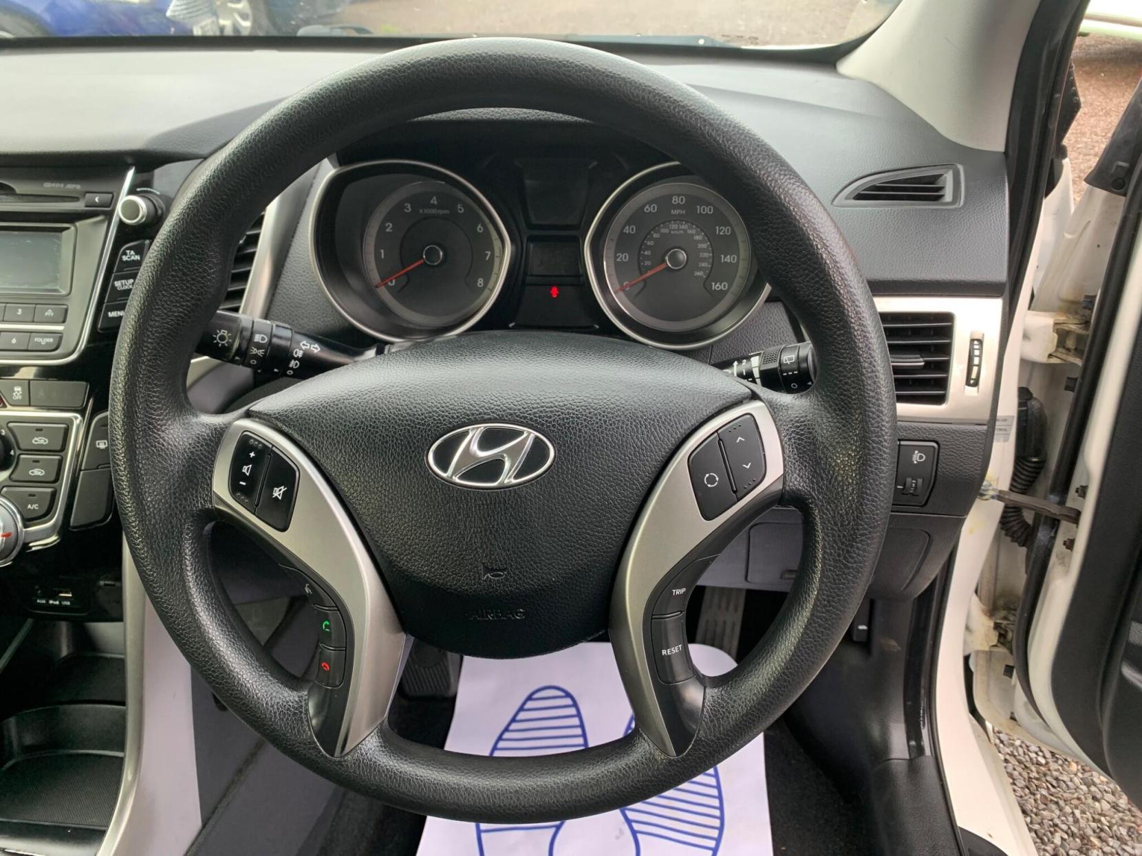 Hyundai i30 1.4 Classic Euro 5 5dr