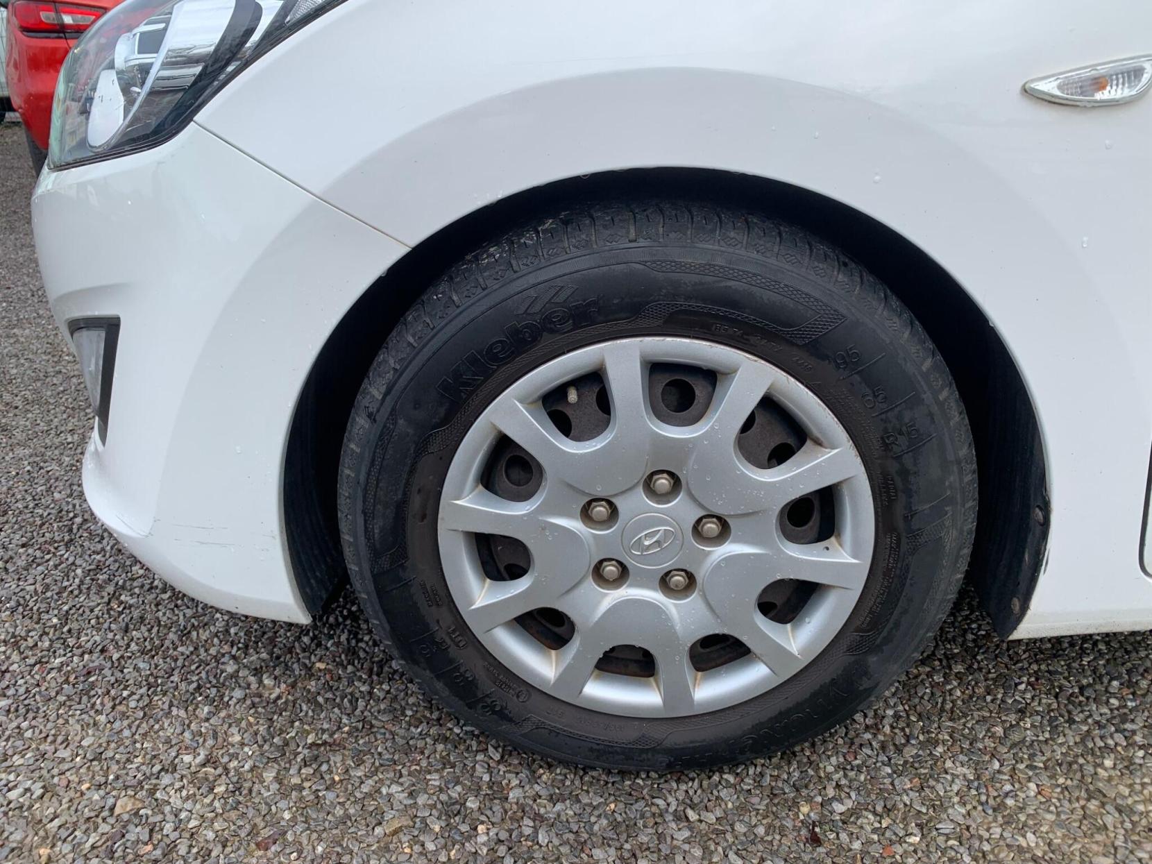 Hyundai i30 1.4 Classic Euro 5 5dr