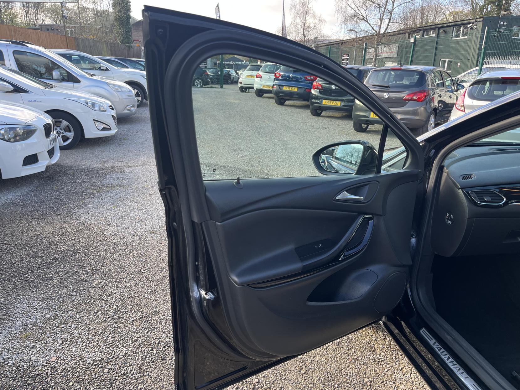 Vauxhall Astra 1.6 CDTi Elite Nav Sports Tourer 5dr Diesel Auto Euro 6 (136 ps)