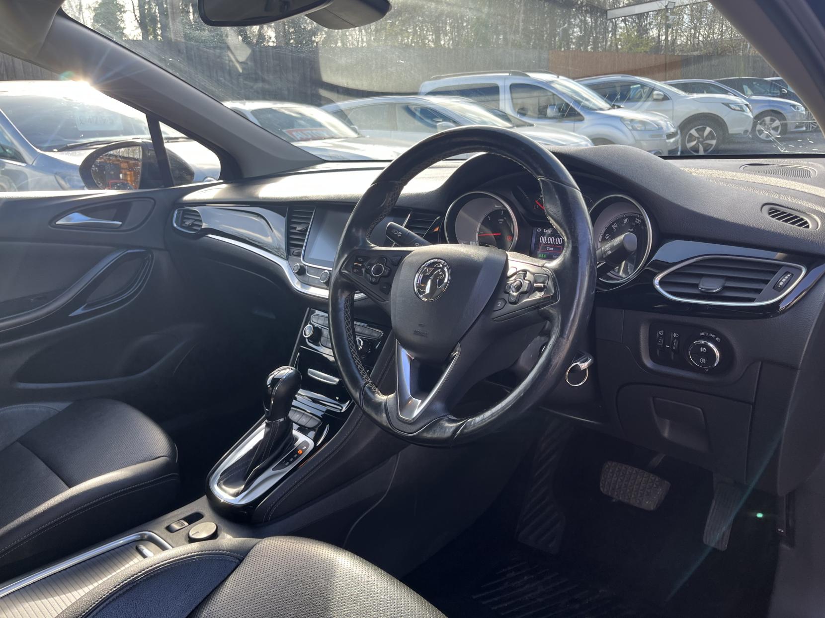 Vauxhall Astra 1.6 CDTi Elite Nav Sports Tourer 5dr Diesel Auto Euro 6 (136 ps)