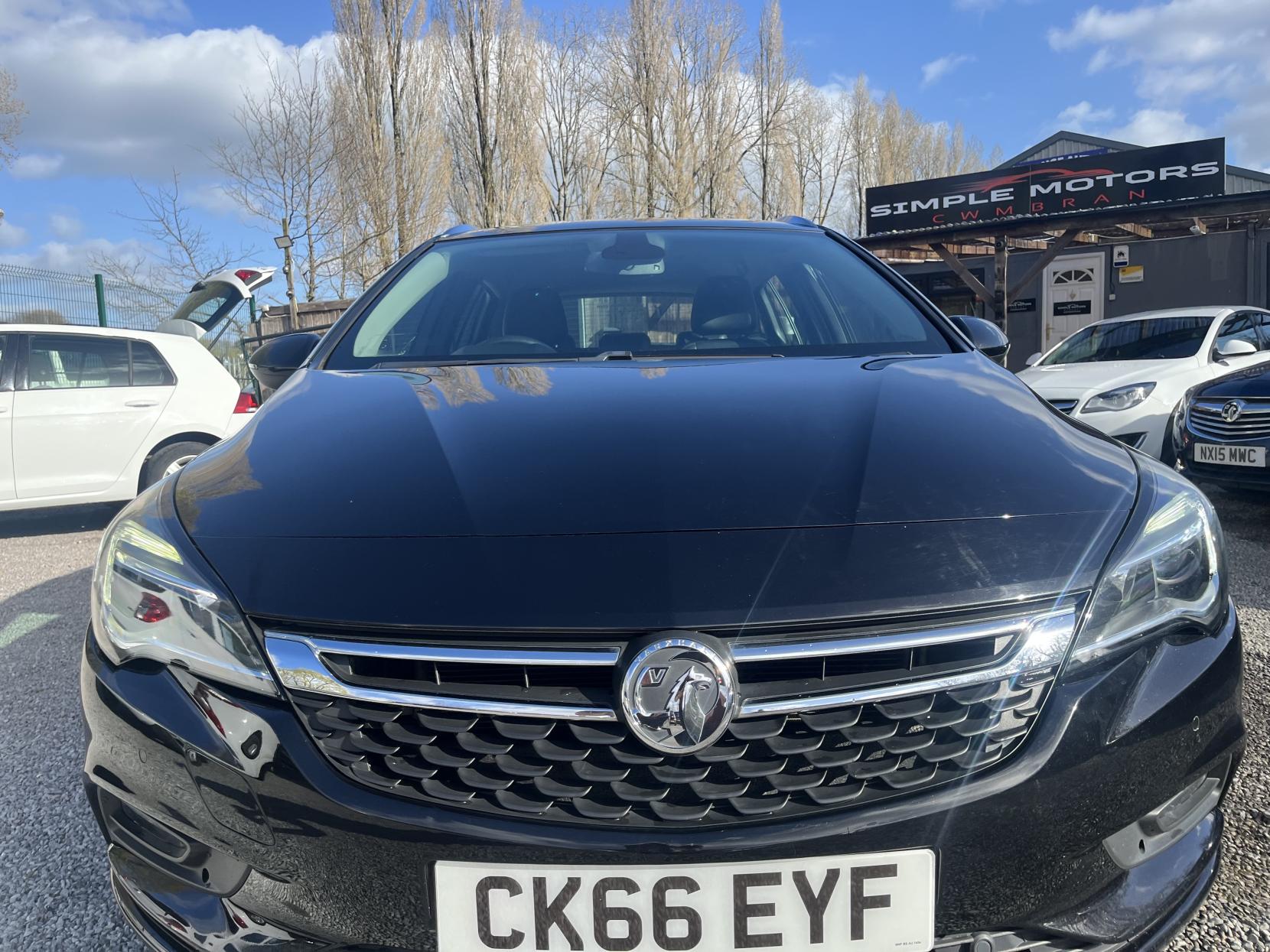 Vauxhall Astra 1.6 CDTi Elite Nav Sports Tourer 5dr Diesel Auto Euro 6 (136 ps)