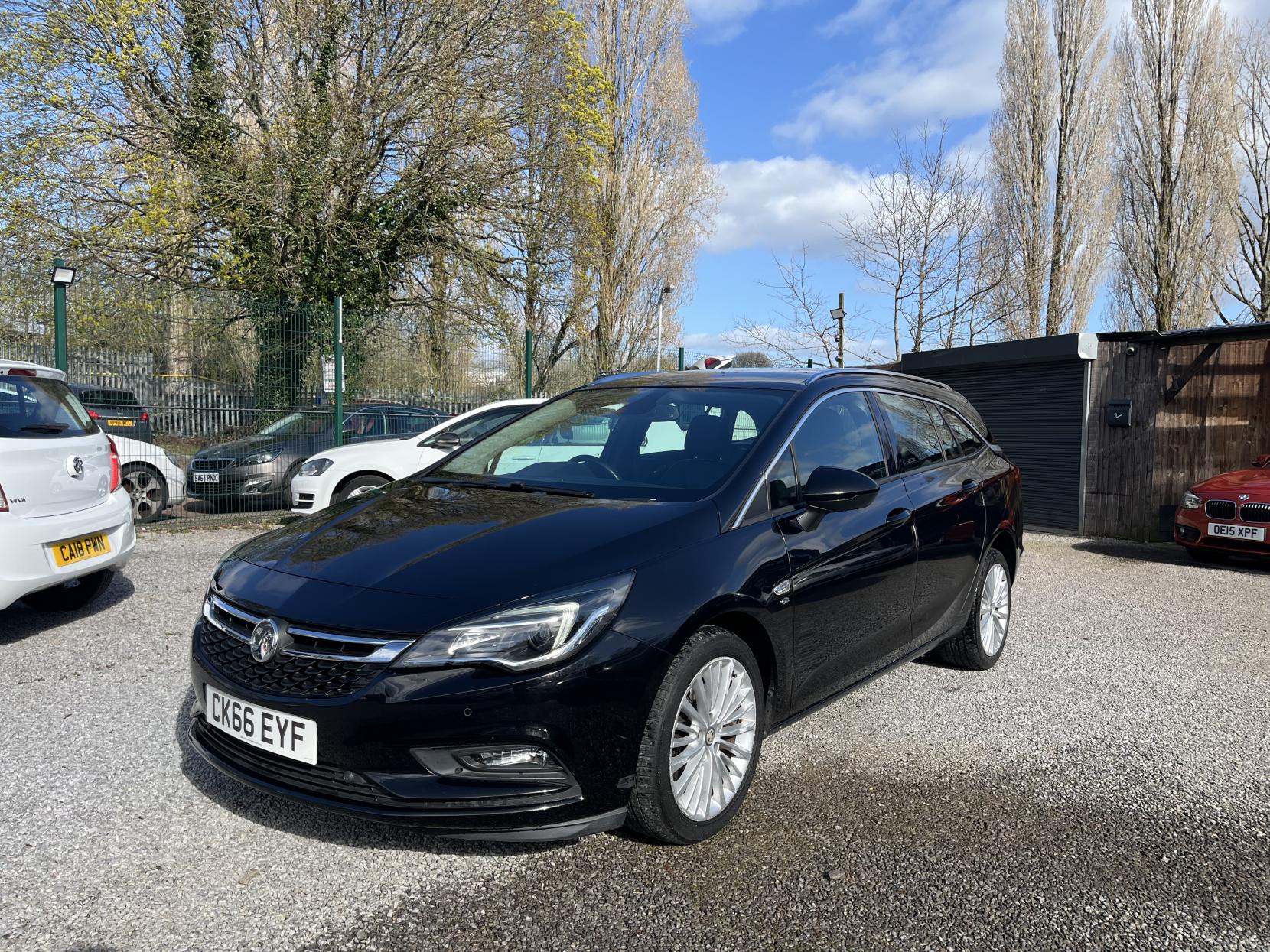 Vauxhall Astra 1.6 CDTi Elite Nav Sports Tourer 5dr Diesel Auto Euro 6 (136 ps)