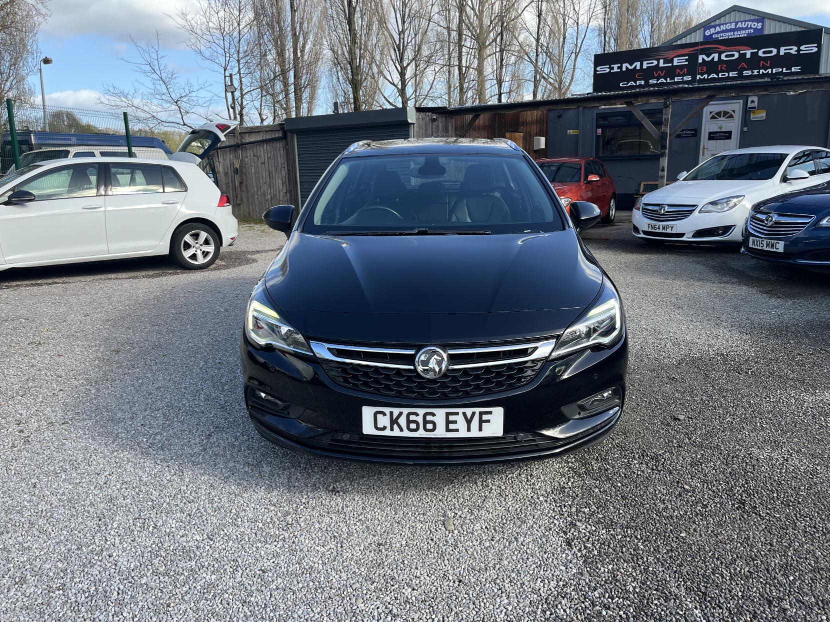 Vauxhall Astra 1.6 CDTi Elite Nav Sports Tourer 5dr Diesel Auto Euro 6 (136 ps)