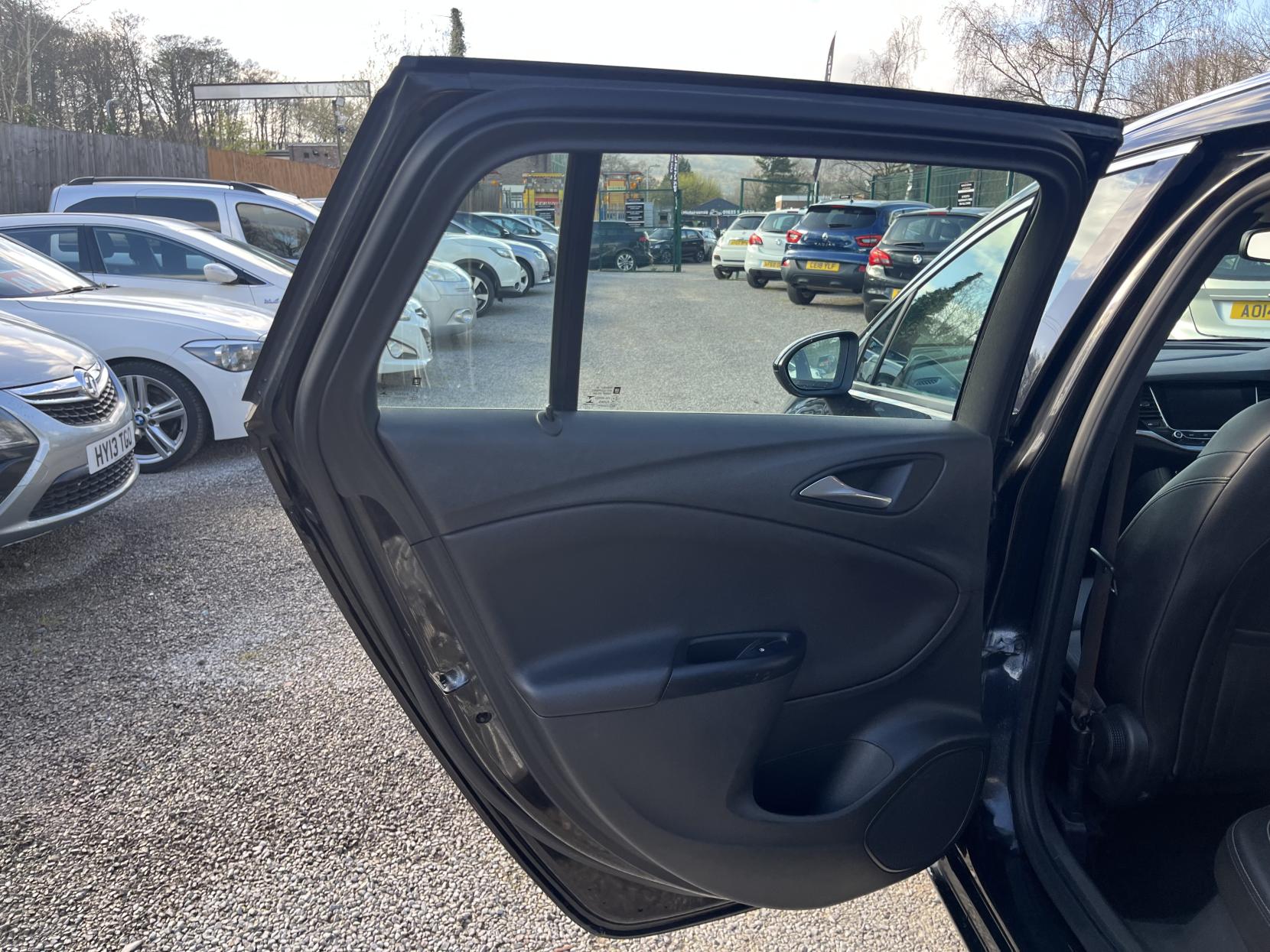 Vauxhall Astra 1.6 CDTi Elite Nav Sports Tourer 5dr Diesel Auto Euro 6 (136 ps)