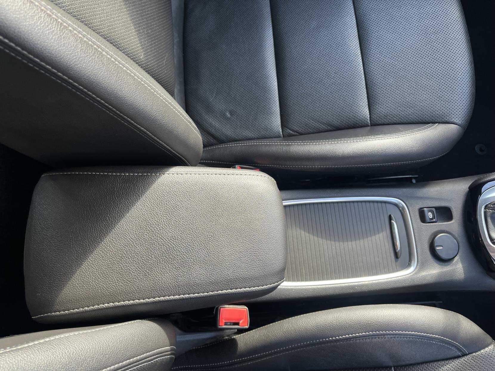 Vauxhall Astra 1.6 CDTi Elite Nav Sports Tourer 5dr Diesel Auto Euro 6 (136 ps)