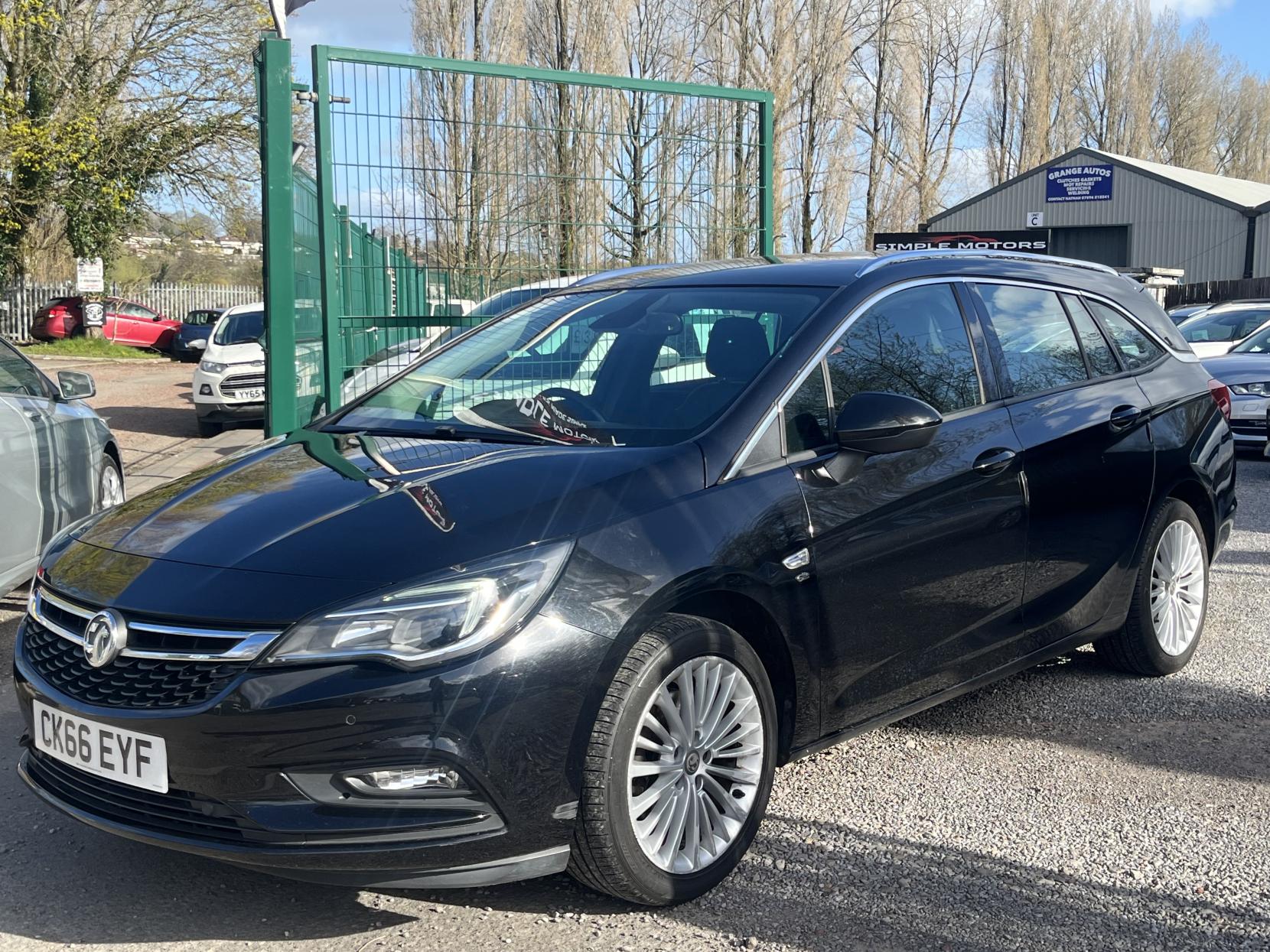 Vauxhall Astra 1.6 CDTi Elite Nav Sports Tourer 5dr Diesel Auto Euro 6 (136 ps)