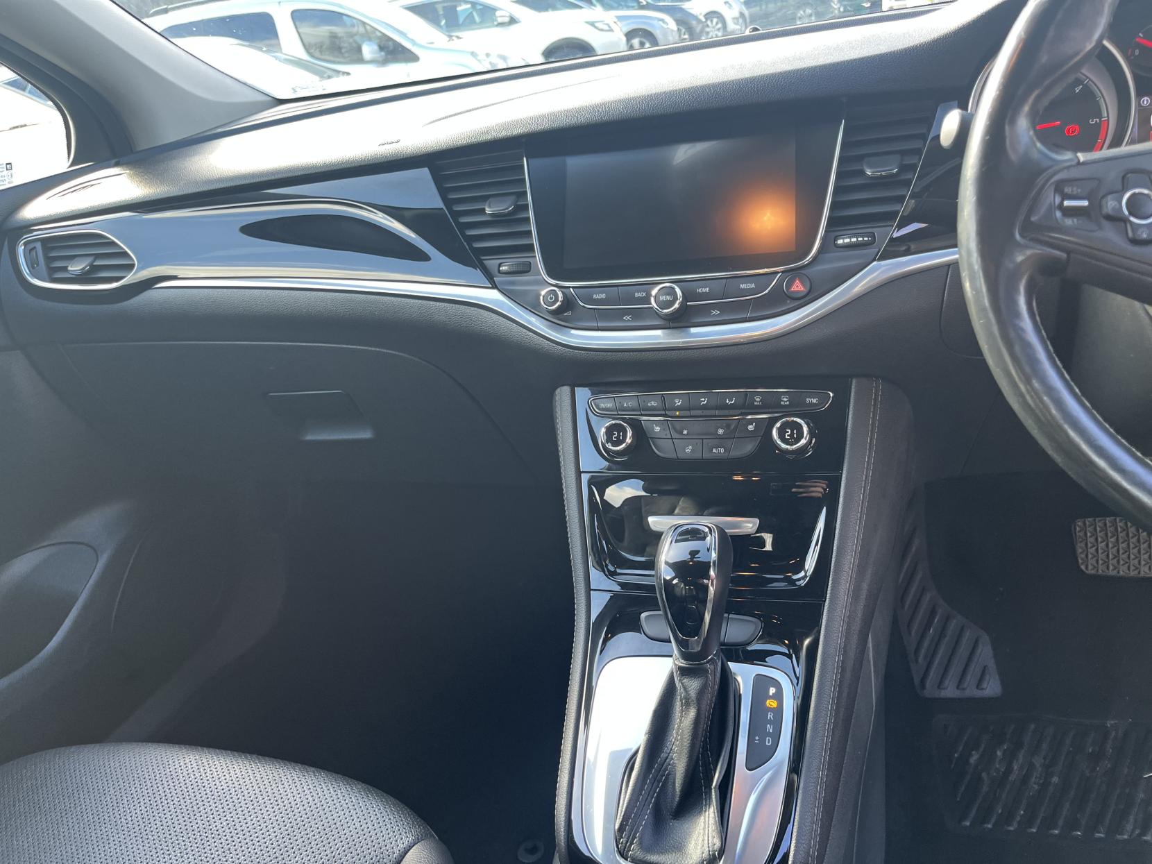 Vauxhall Astra 1.6 CDTi Elite Nav Sports Tourer 5dr Diesel Auto Euro 6 (136 ps)