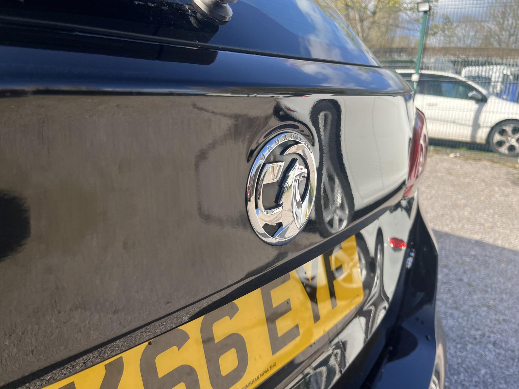 Vauxhall Astra 1.6 CDTi Elite Nav Sports Tourer 5dr Diesel Auto Euro 6 (136 ps)