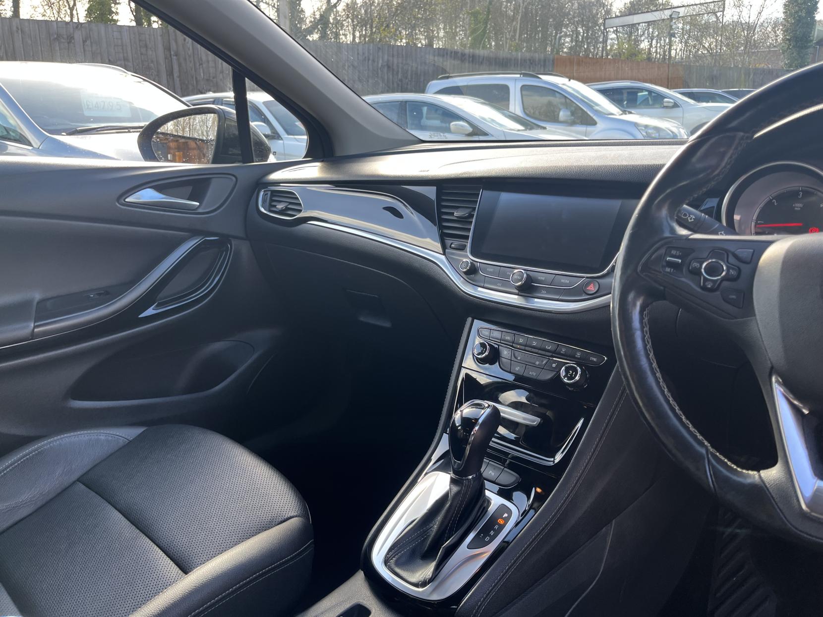 Vauxhall Astra 1.6 CDTi Elite Nav Sports Tourer 5dr Diesel Auto Euro 6 (136 ps)