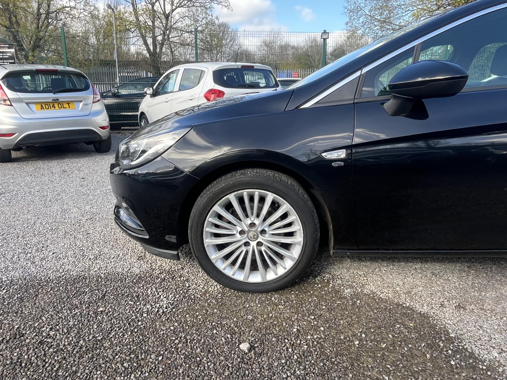 Vauxhall Astra 1.6 CDTi Elite Nav Sports Tourer 5dr Diesel Auto Euro 6 (136 ps)