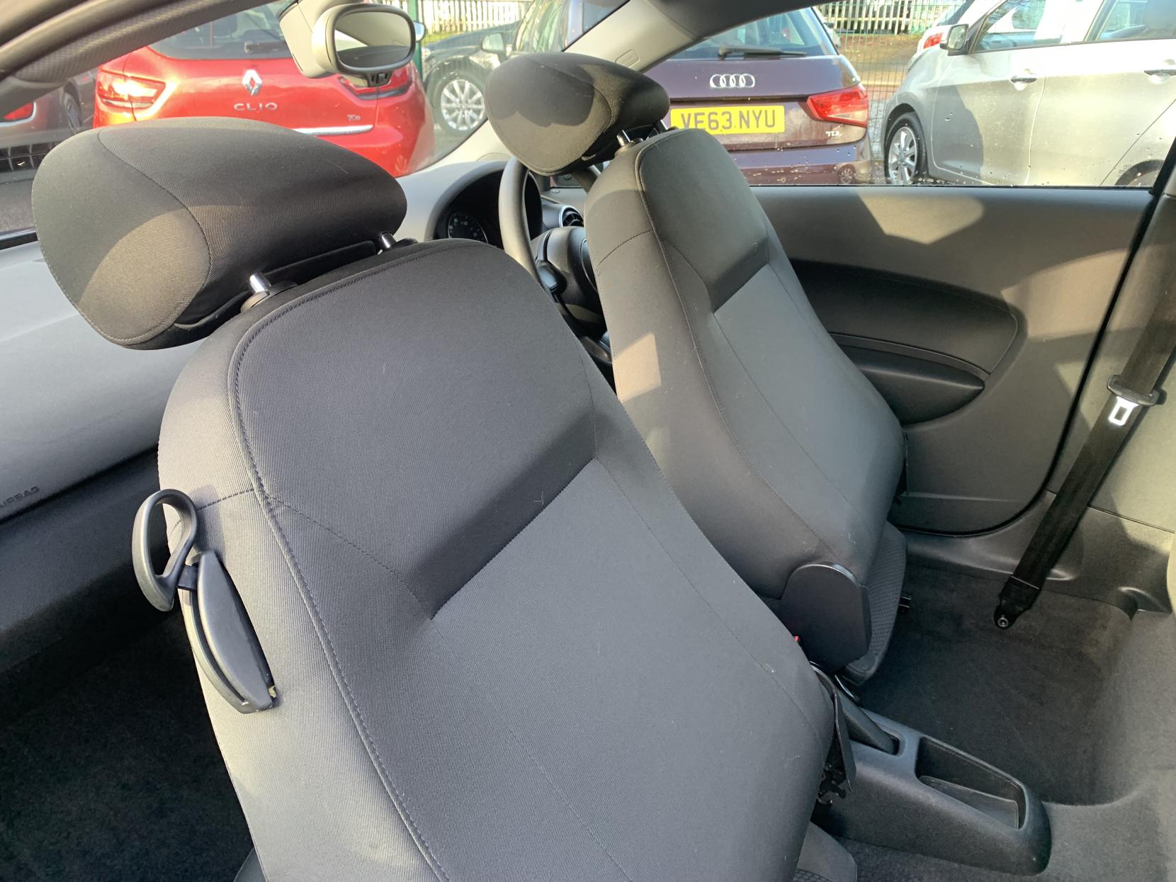 Audi A1 1.2 TFSI SE Hatchback 3dr Petrol Manual Euro 5 (s/s) (86 ps)