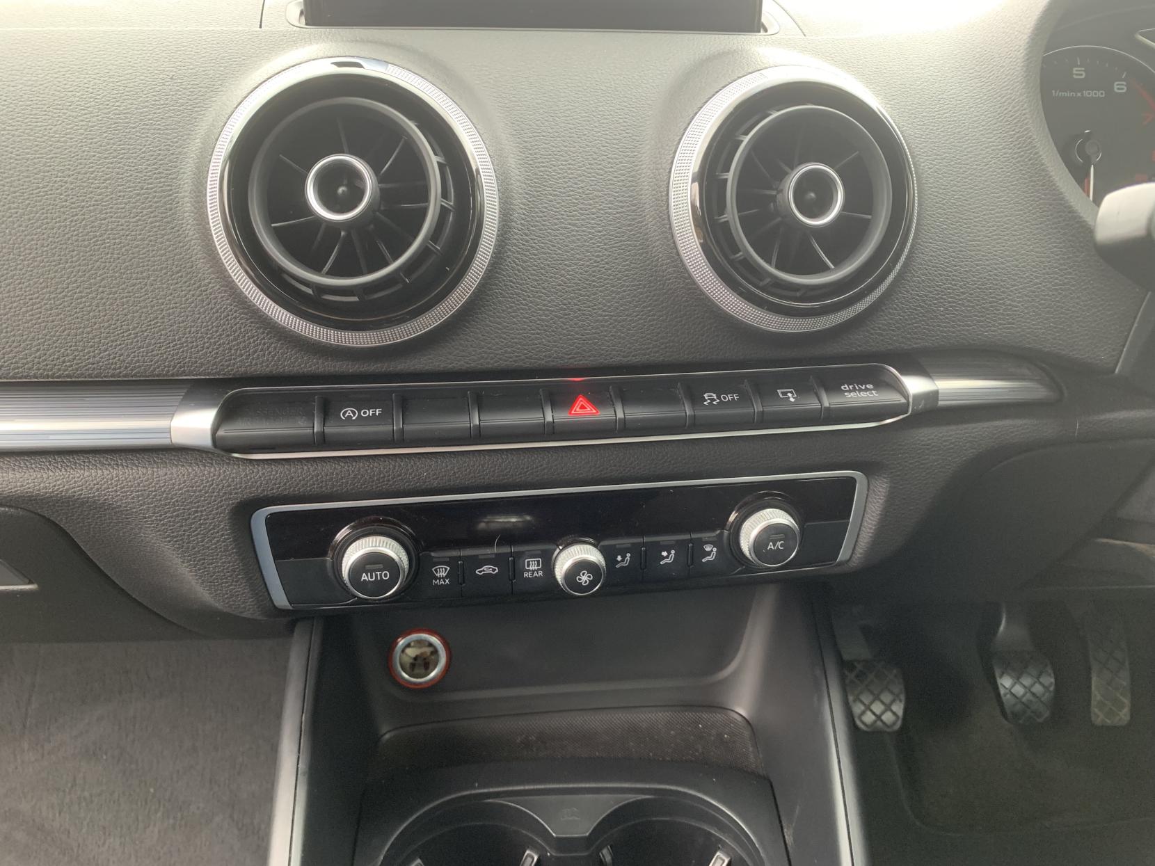 Audi A3 1.4 TFSI CoD Sport Sportback 5dr Petrol Manual Euro 6 (s/s) (150 ps)