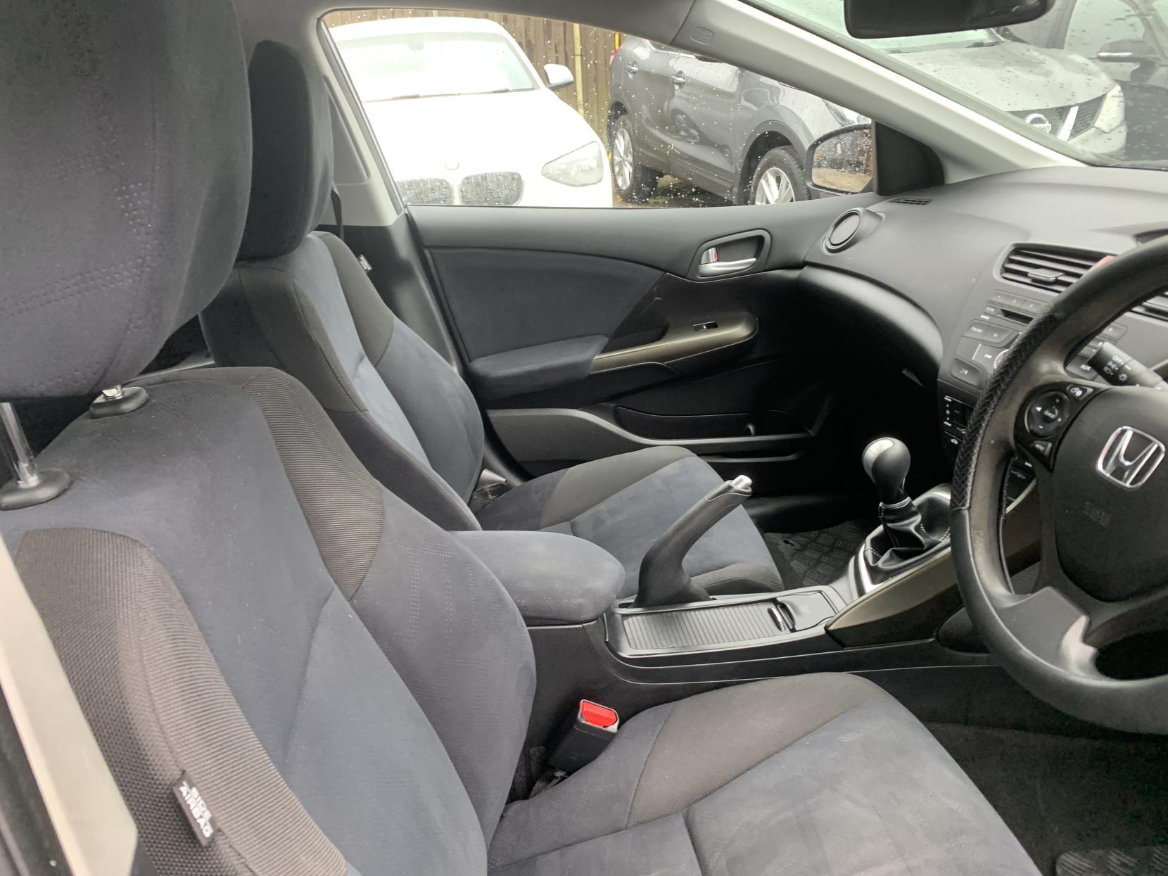 Honda Civic 1.4 i-VTEC SE Hatchback 5dr Petrol Manual Euro 5 (s/s) (100 ps)