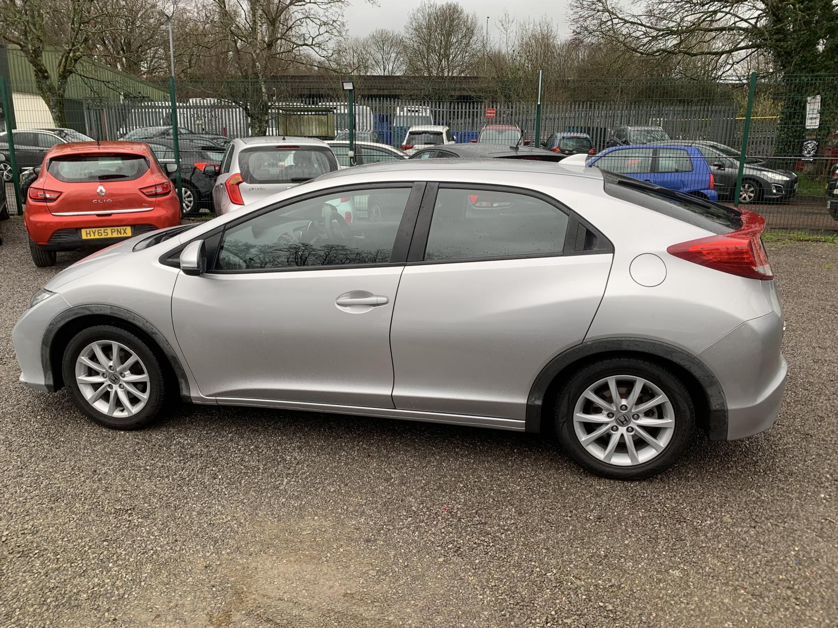 Honda Civic 1.4 i-VTEC SE Hatchback 5dr Petrol Manual Euro 5 (s/s) (100 ps)