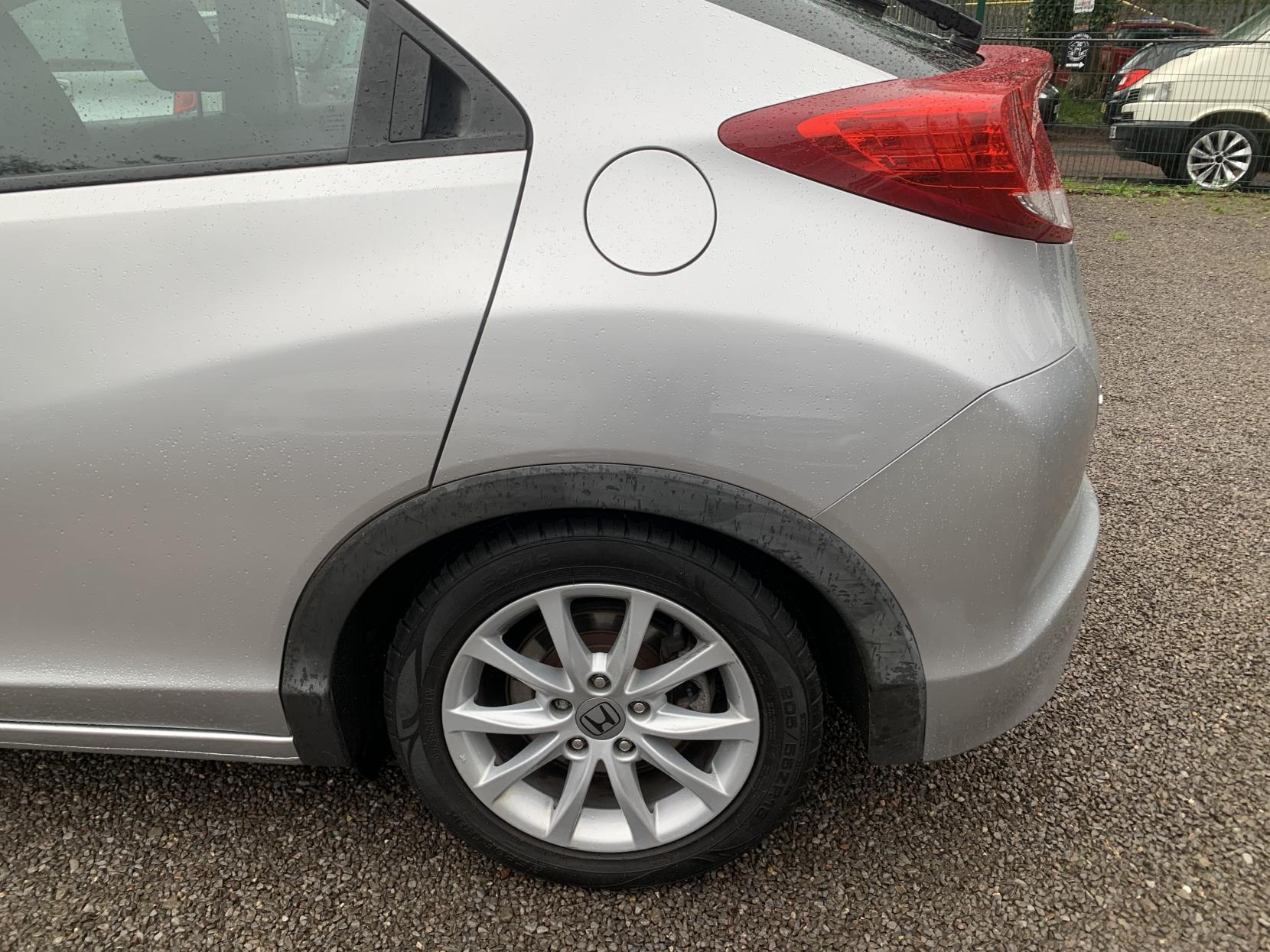 Honda Civic 1.4 i-VTEC SE Hatchback 5dr Petrol Manual Euro 5 (s/s) (100 ps)