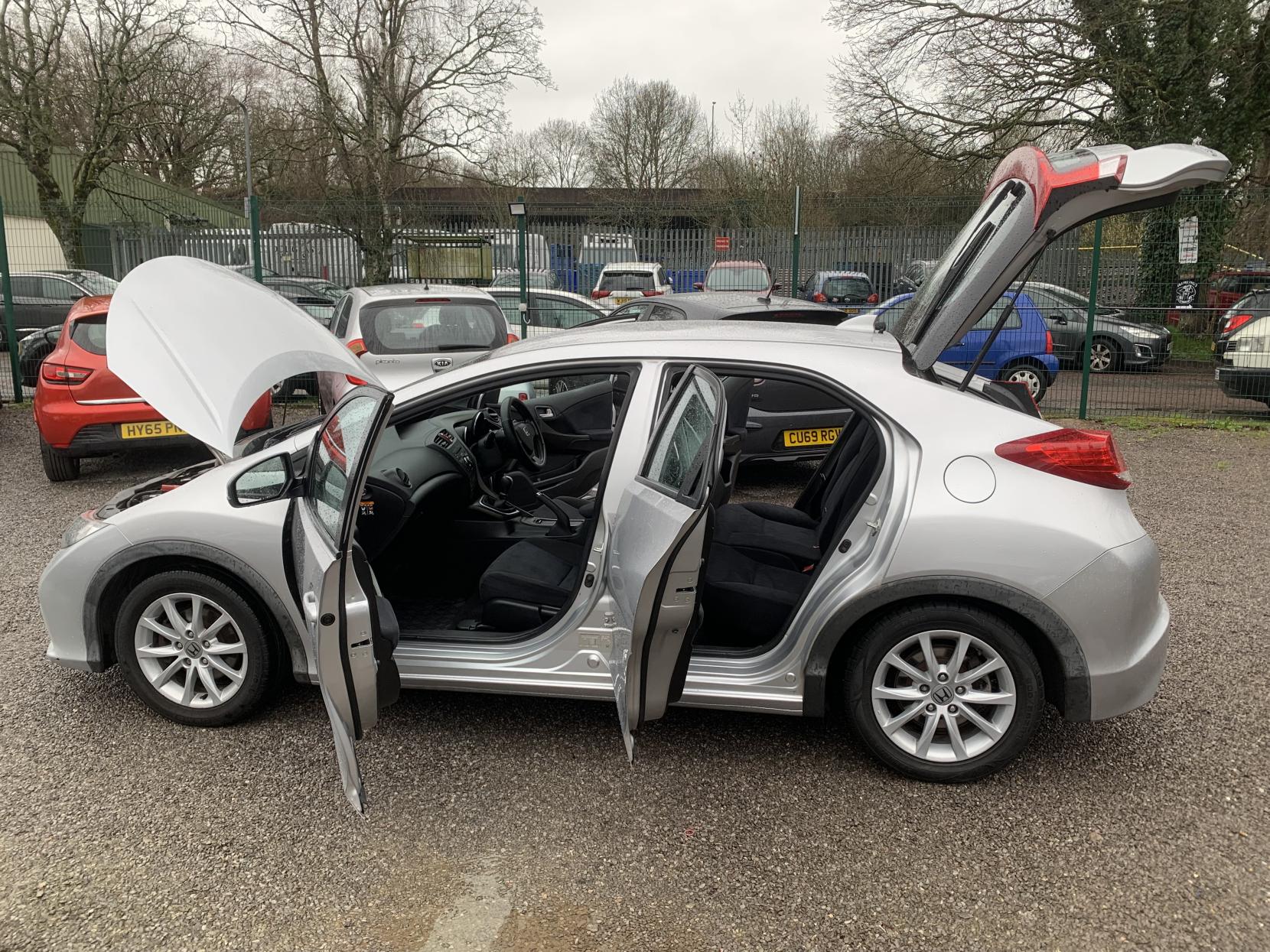 Honda Civic 1.4 i-VTEC SE Hatchback 5dr Petrol Manual Euro 5 (s/s) (100 ps)