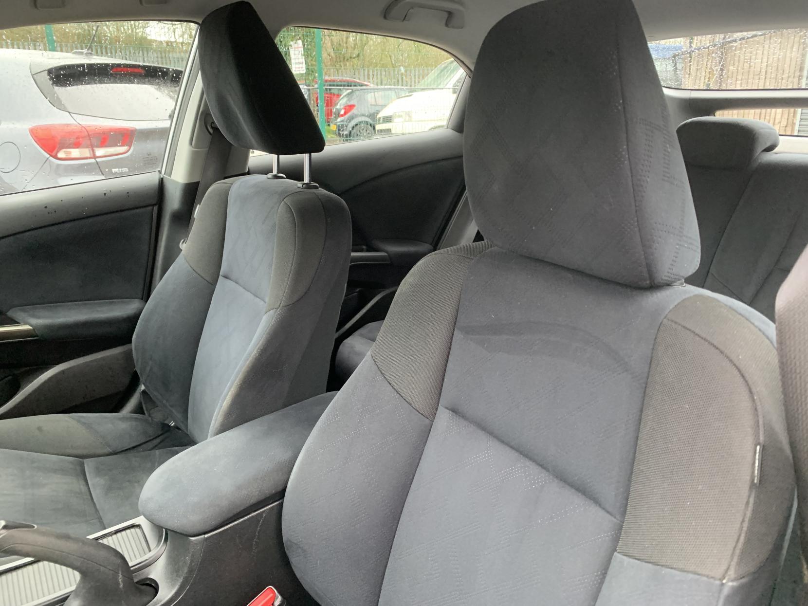 Honda Civic 1.4 i-VTEC SE Hatchback 5dr Petrol Manual Euro 5 (s/s) (100 ps)