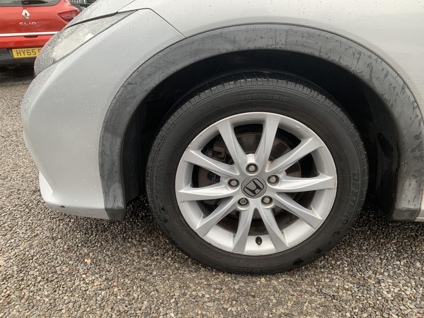 Honda Civic 1.4 i-VTEC SE Hatchback 5dr Petrol Manual Euro 5 (s/s) (100 ps)