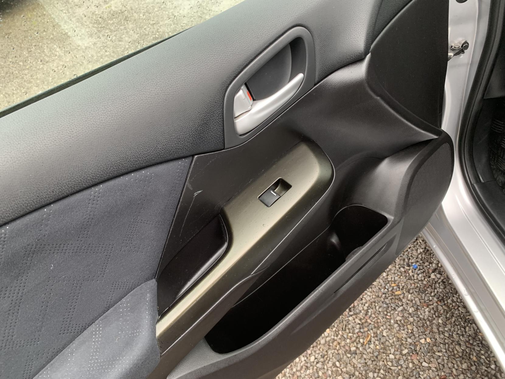 Honda Civic 1.4 i-VTEC SE Hatchback 5dr Petrol Manual Euro 5 (s/s) (100 ps)