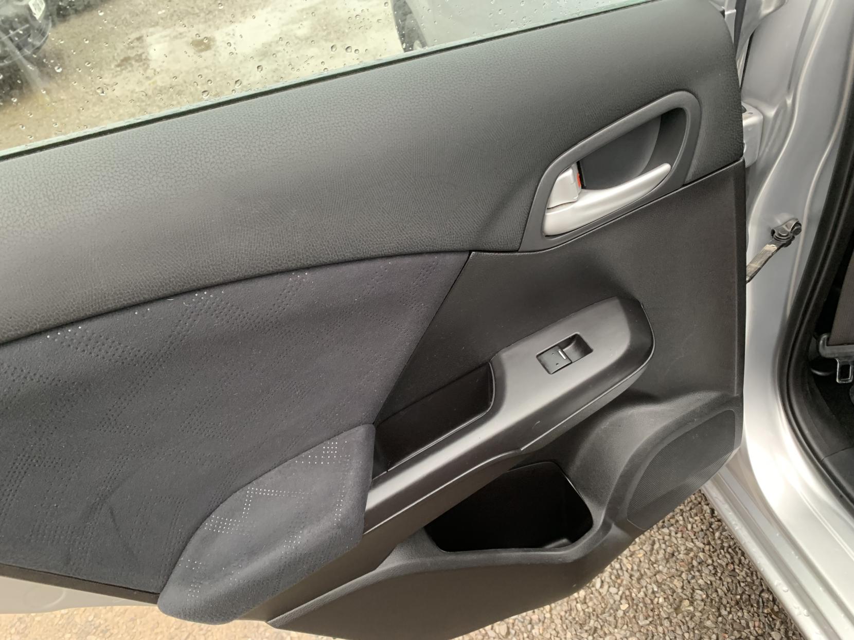 Honda Civic 1.4 i-VTEC SE Hatchback 5dr Petrol Manual Euro 5 (s/s) (100 ps)