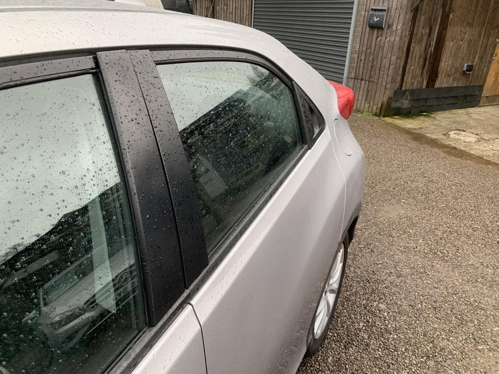 Honda Civic 1.4 i-VTEC SE Hatchback 5dr Petrol Manual Euro 5 (s/s) (100 ps)