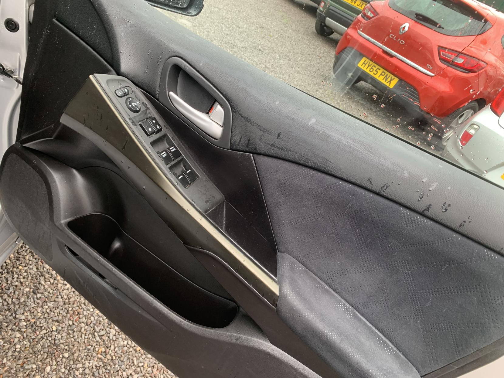 Honda Civic 1.4 i-VTEC SE Hatchback 5dr Petrol Manual Euro 5 (s/s) (100 ps)