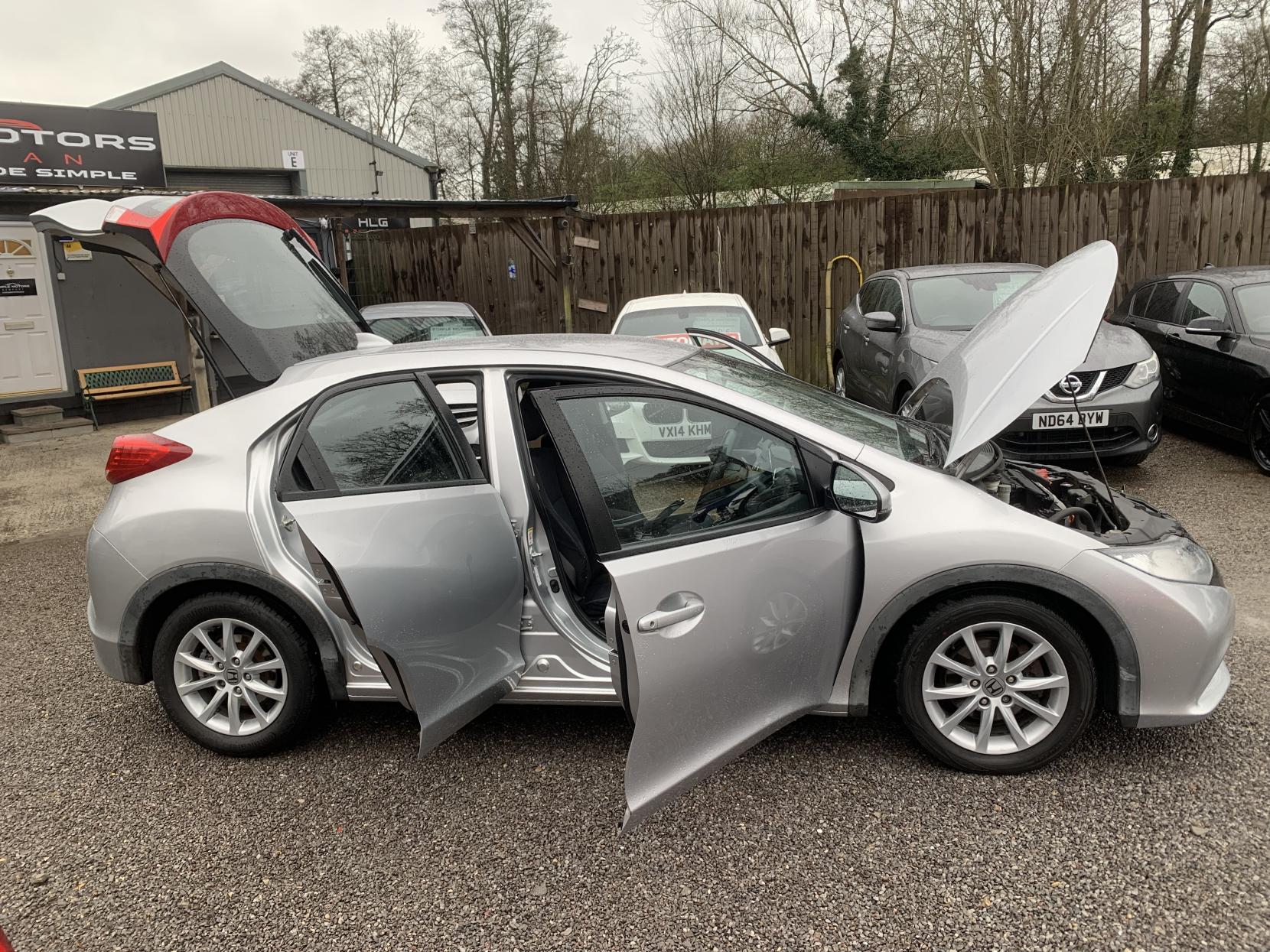 Honda Civic 1.4 i-VTEC SE Hatchback 5dr Petrol Manual Euro 5 (s/s) (100 ps)