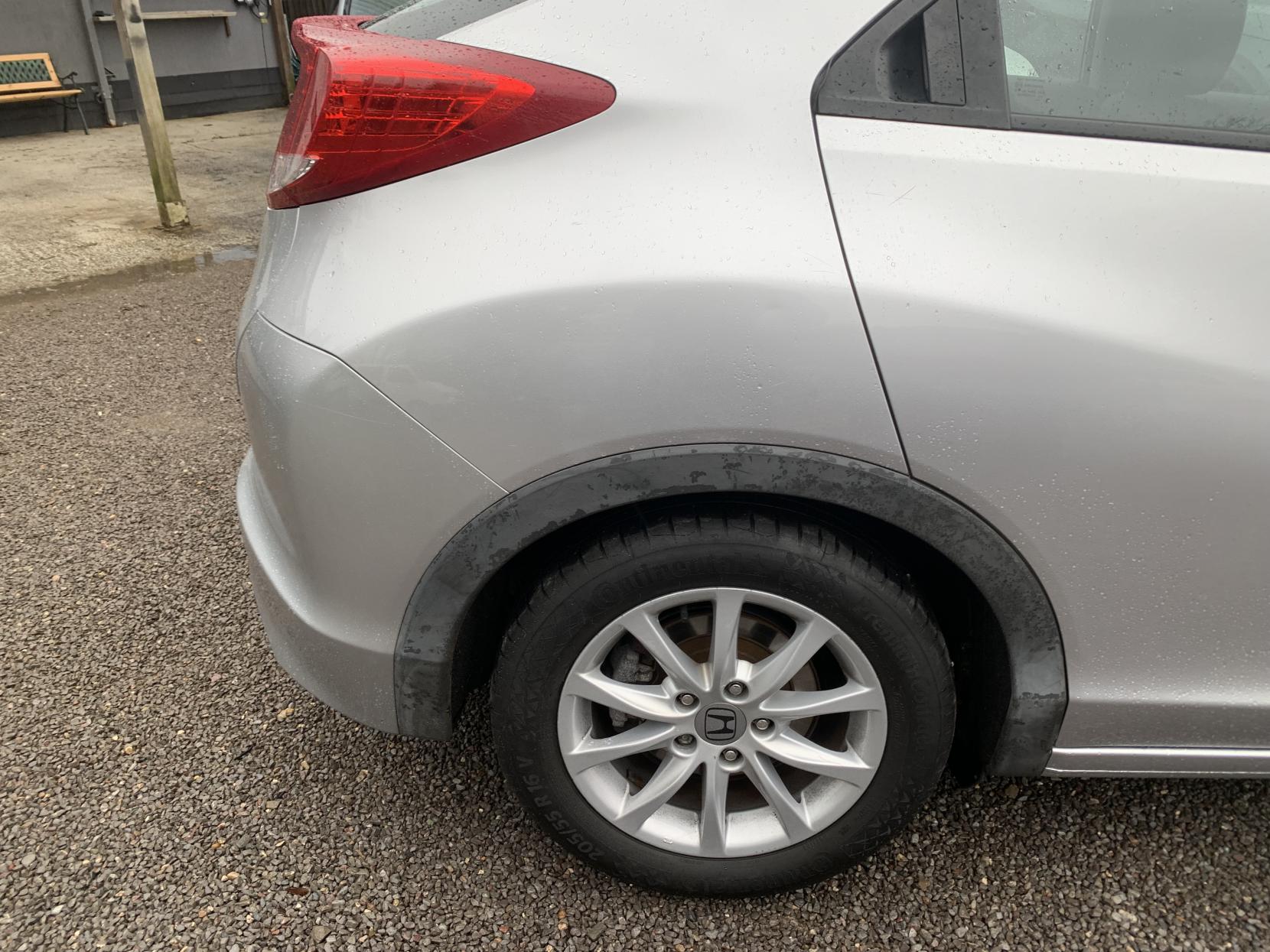 Honda Civic 1.4 i-VTEC SE Hatchback 5dr Petrol Manual Euro 5 (s/s) (100 ps)