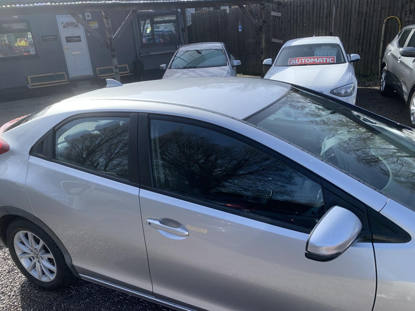 Honda Civic 1.4 i-VTEC SE Hatchback 5dr Petrol Manual Euro 5 (s/s) (100 ps)