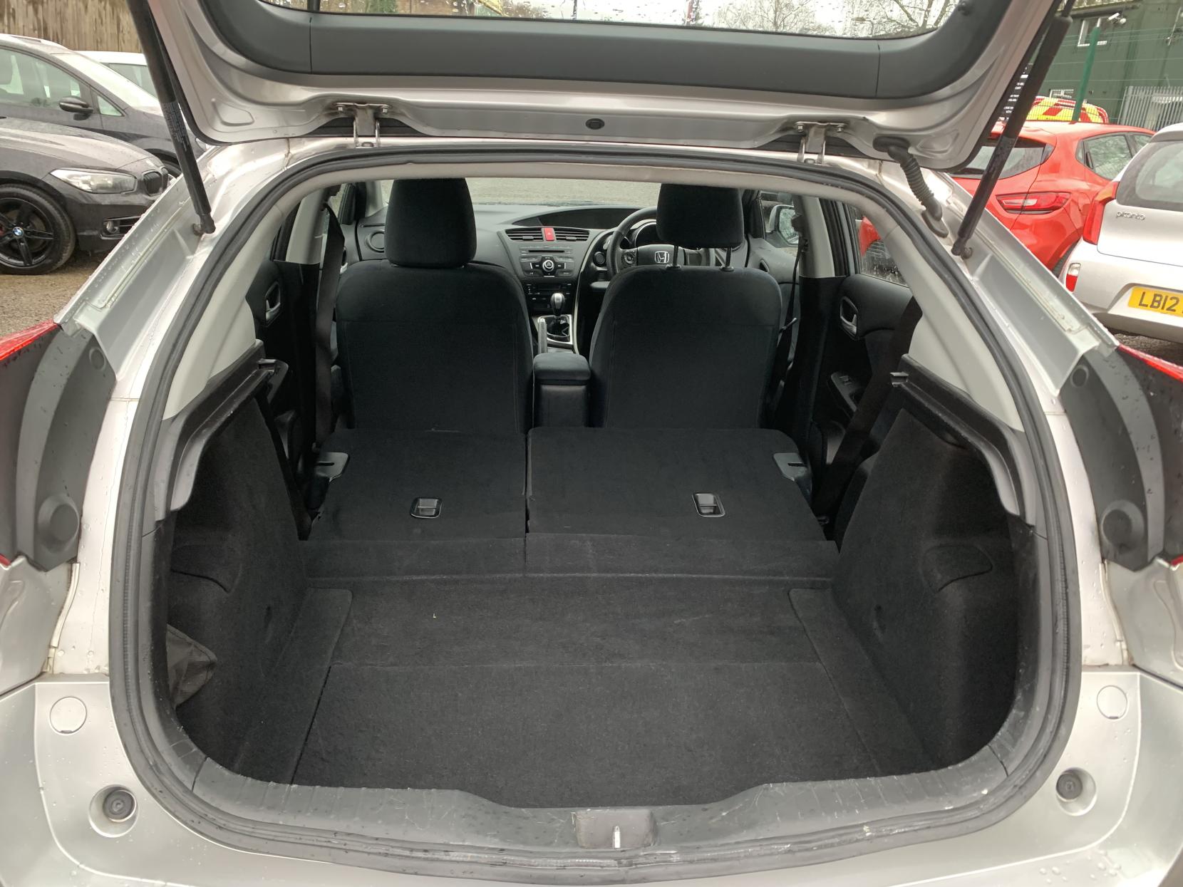 Honda Civic 1.4 i-VTEC SE Hatchback 5dr Petrol Manual Euro 5 (s/s) (100 ps)