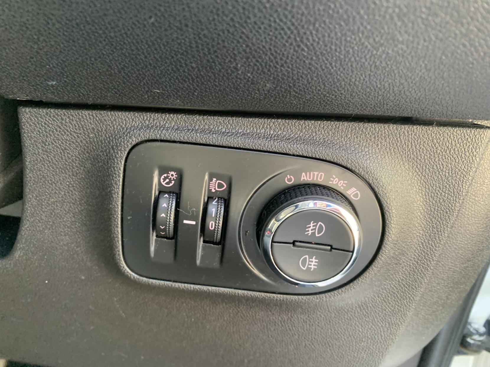 Vauxhall Corsa 1.4i Turbo ecoTEC Energy Hatchback 5dr Petrol Manual Euro 6 (s/s) (100 ps)