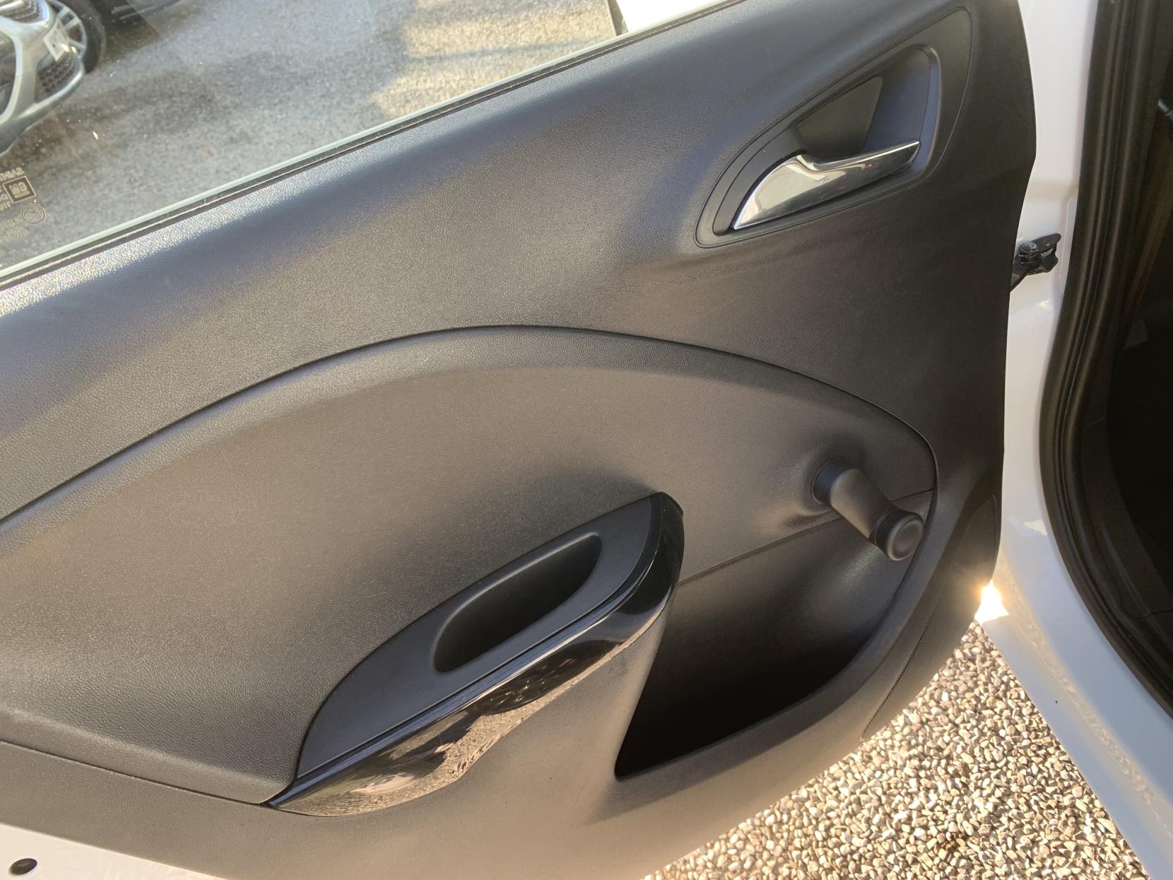 Vauxhall Corsa 1.4i Turbo ecoTEC Energy Hatchback 5dr Petrol Manual Euro 6 (s/s) (100 ps)