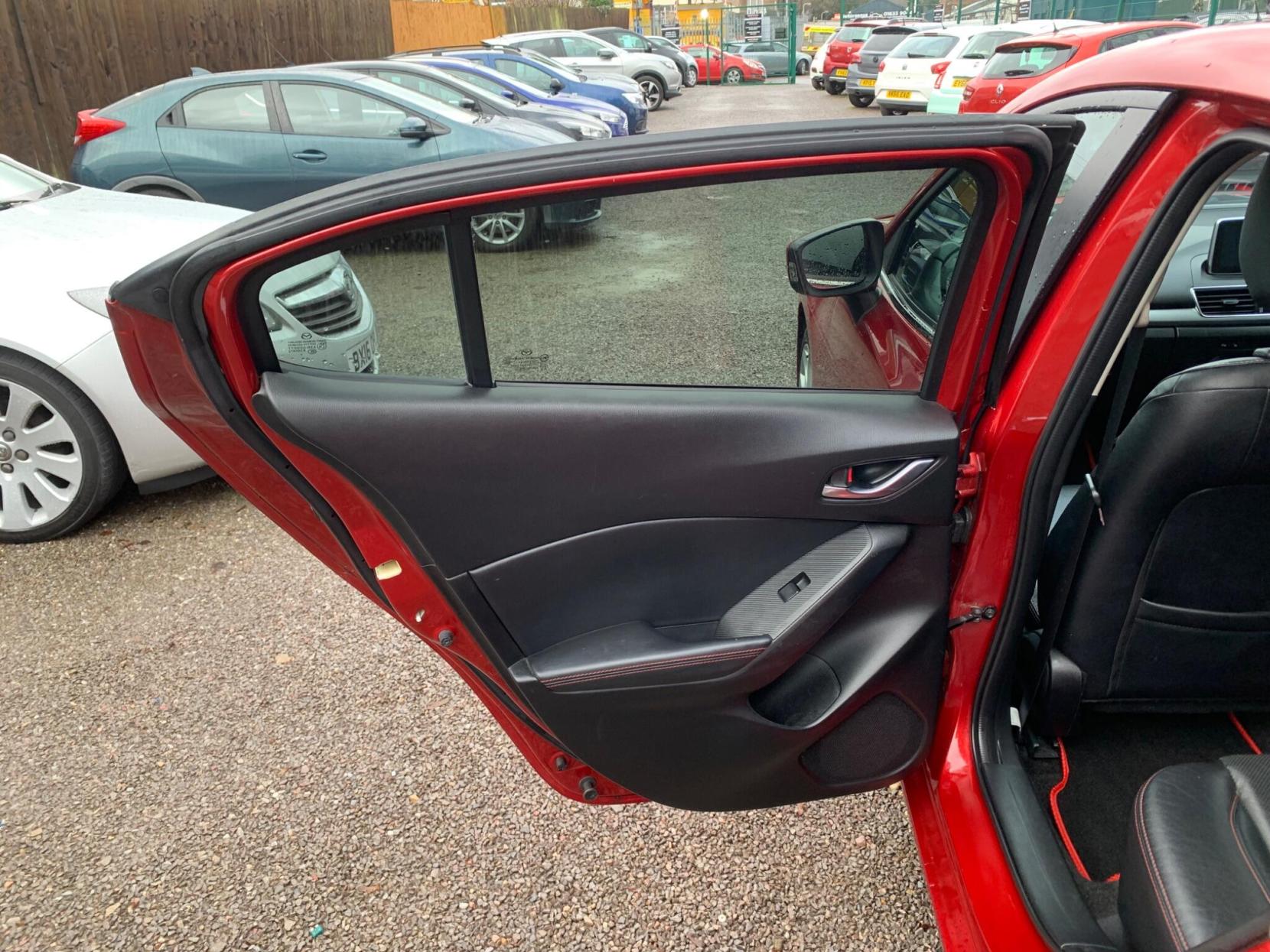 Mazda Mazda3 2.0 SKYACTIV-G Sport Nav Euro 5 (s/s) 5dr